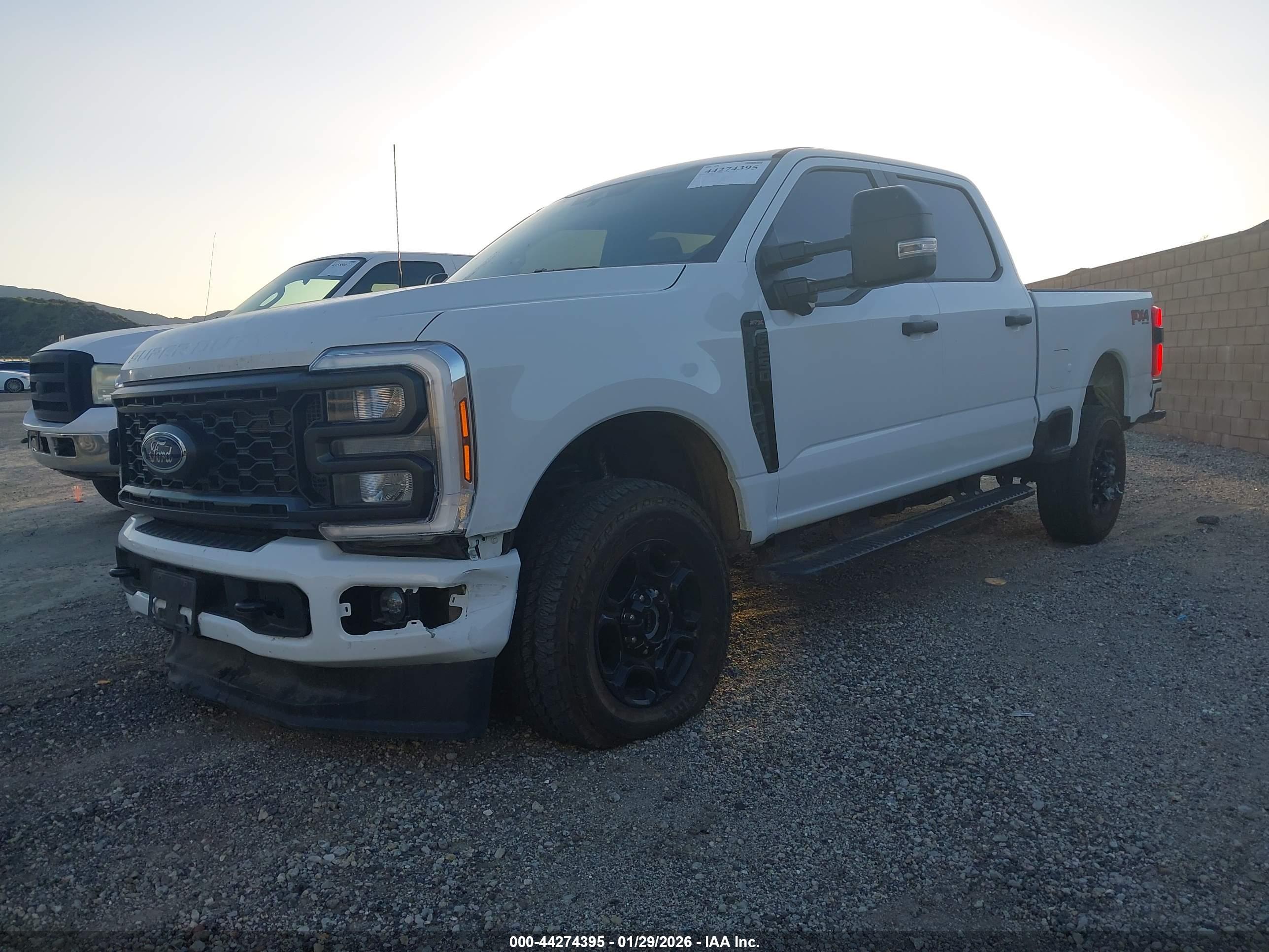 FORD F-250 image 2