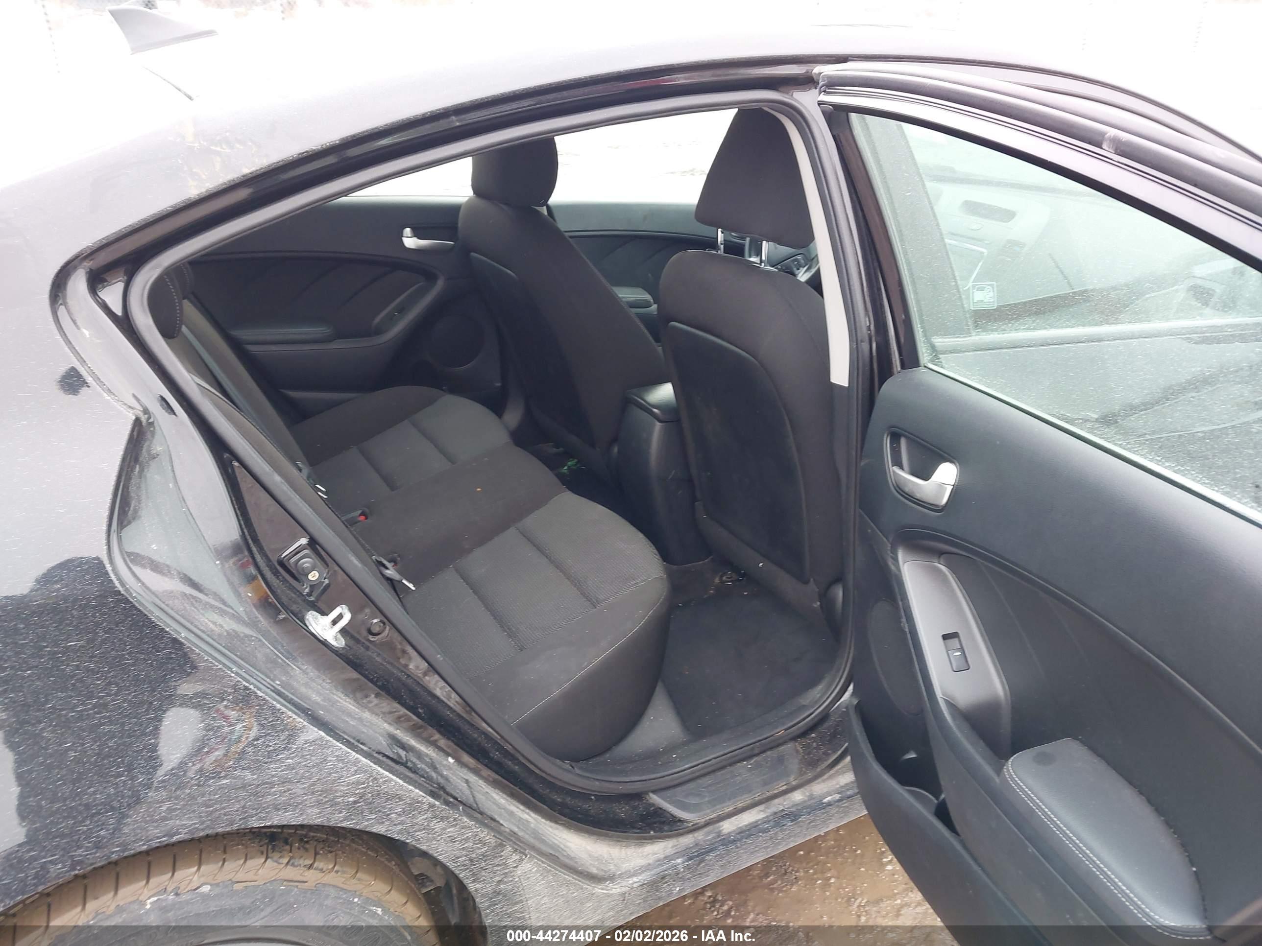 KIA FORTE image 8