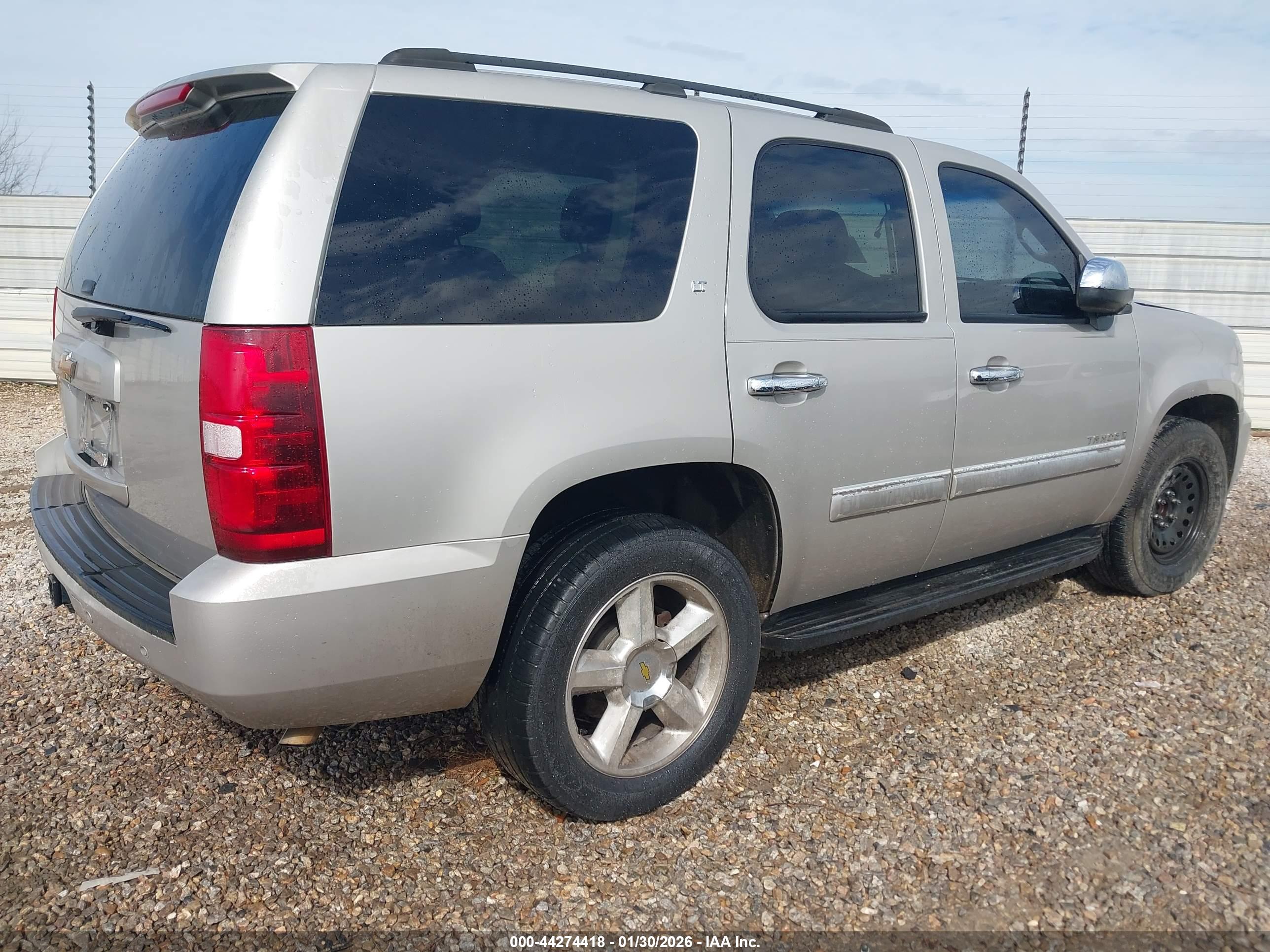 CHEVROLET TAHOE image 4