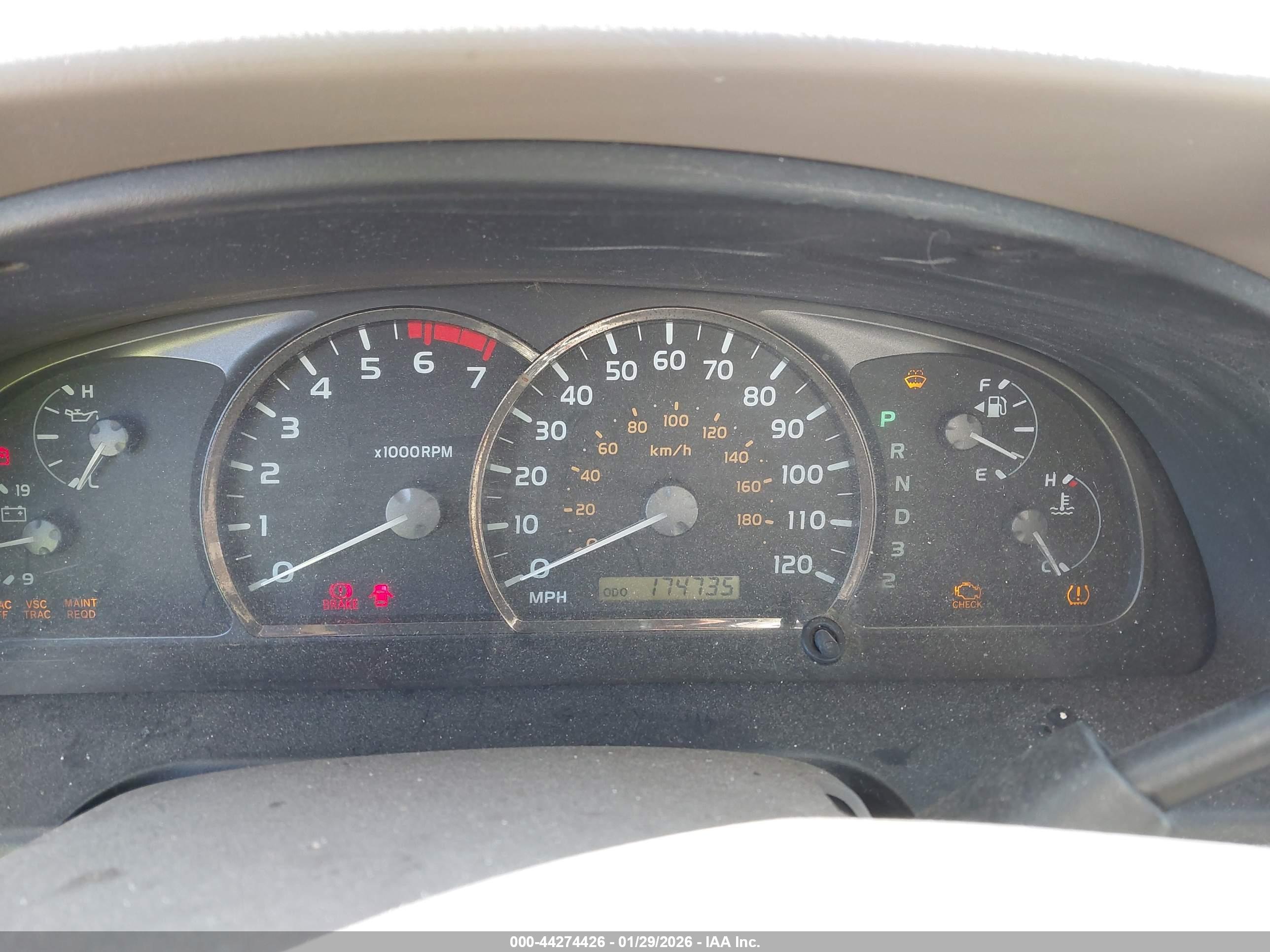 TOYOTA SEQUOIA image 7