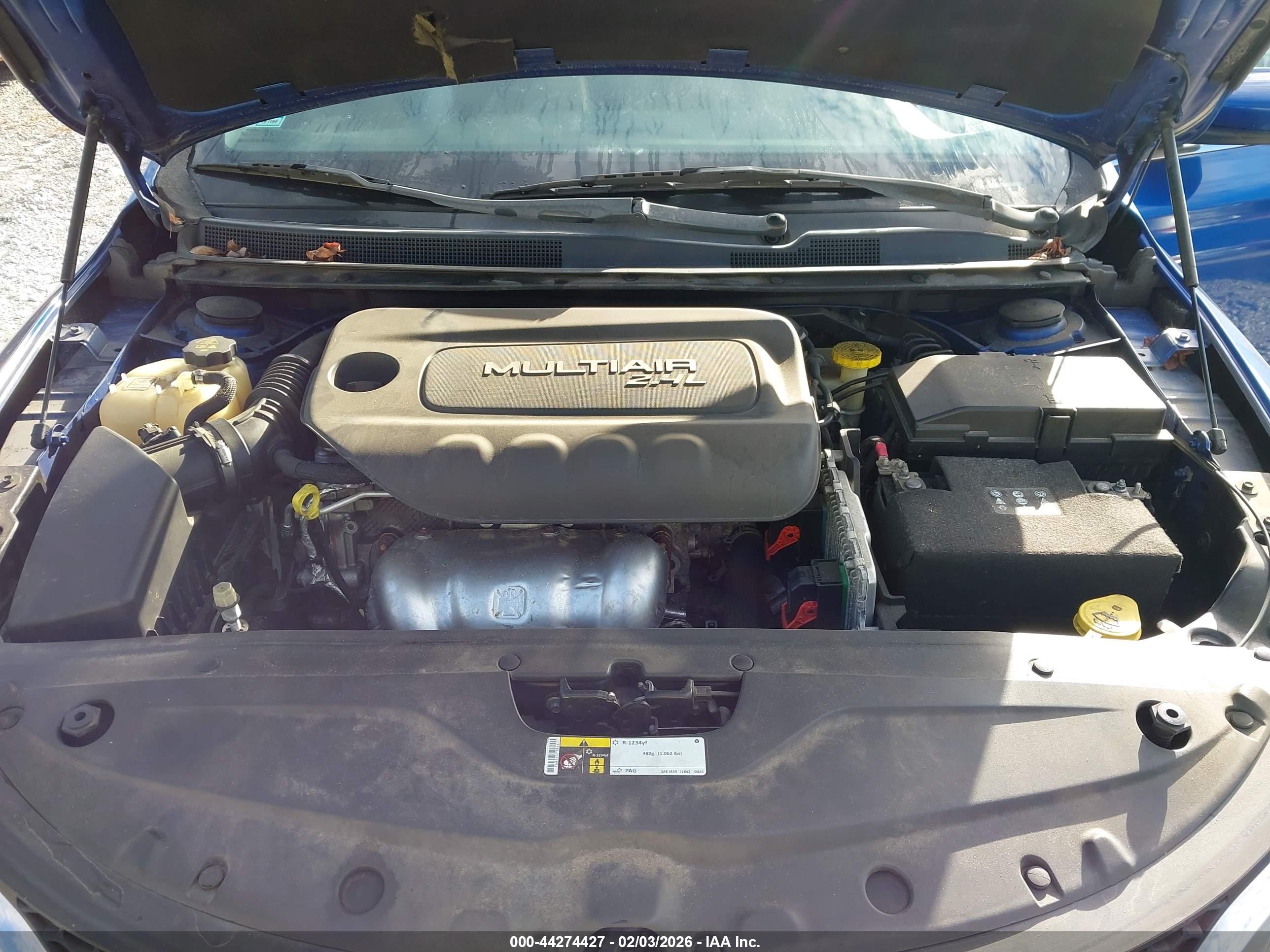 CHRYSLER 200 image 10