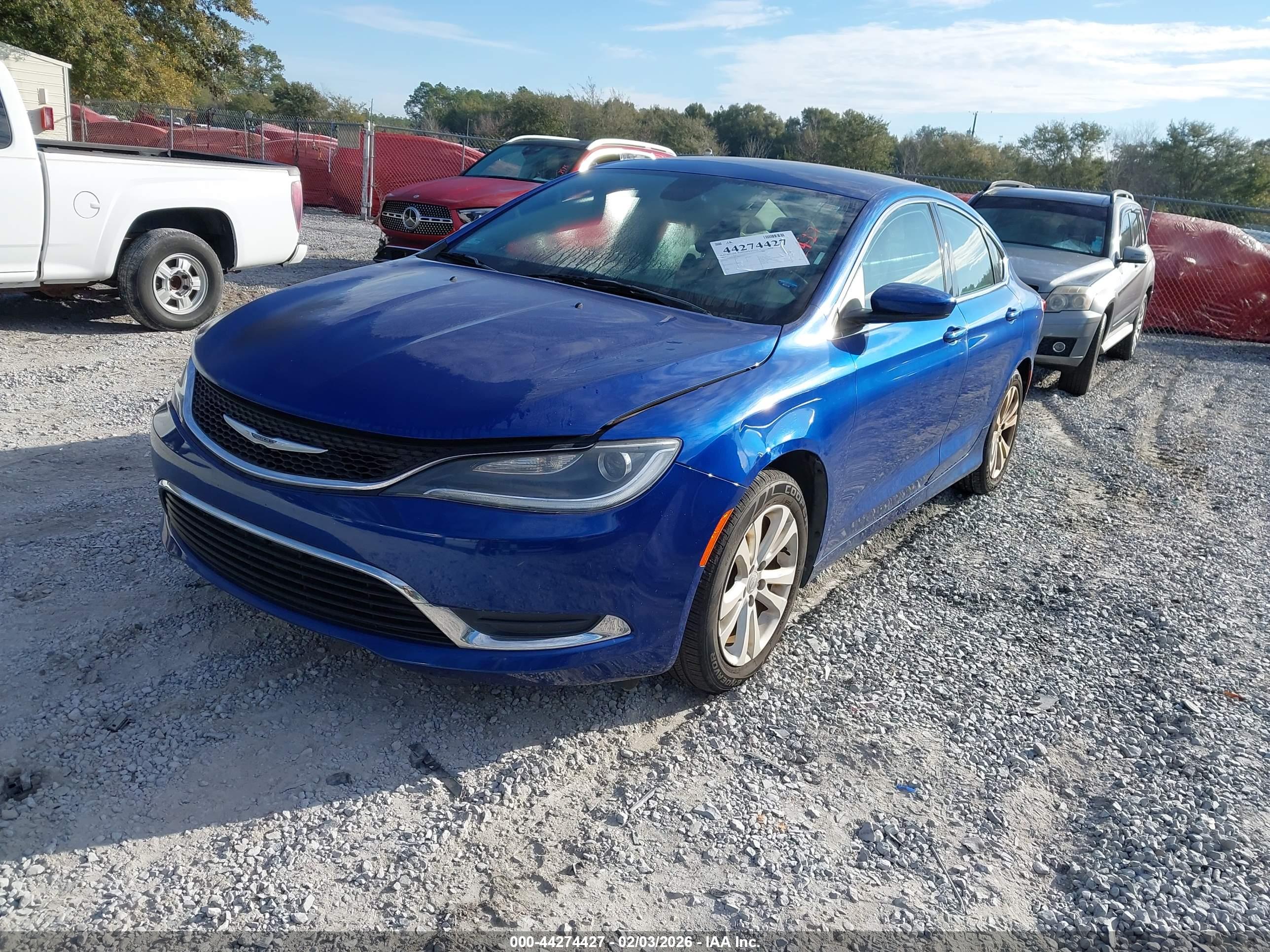 CHRYSLER 200 image 2