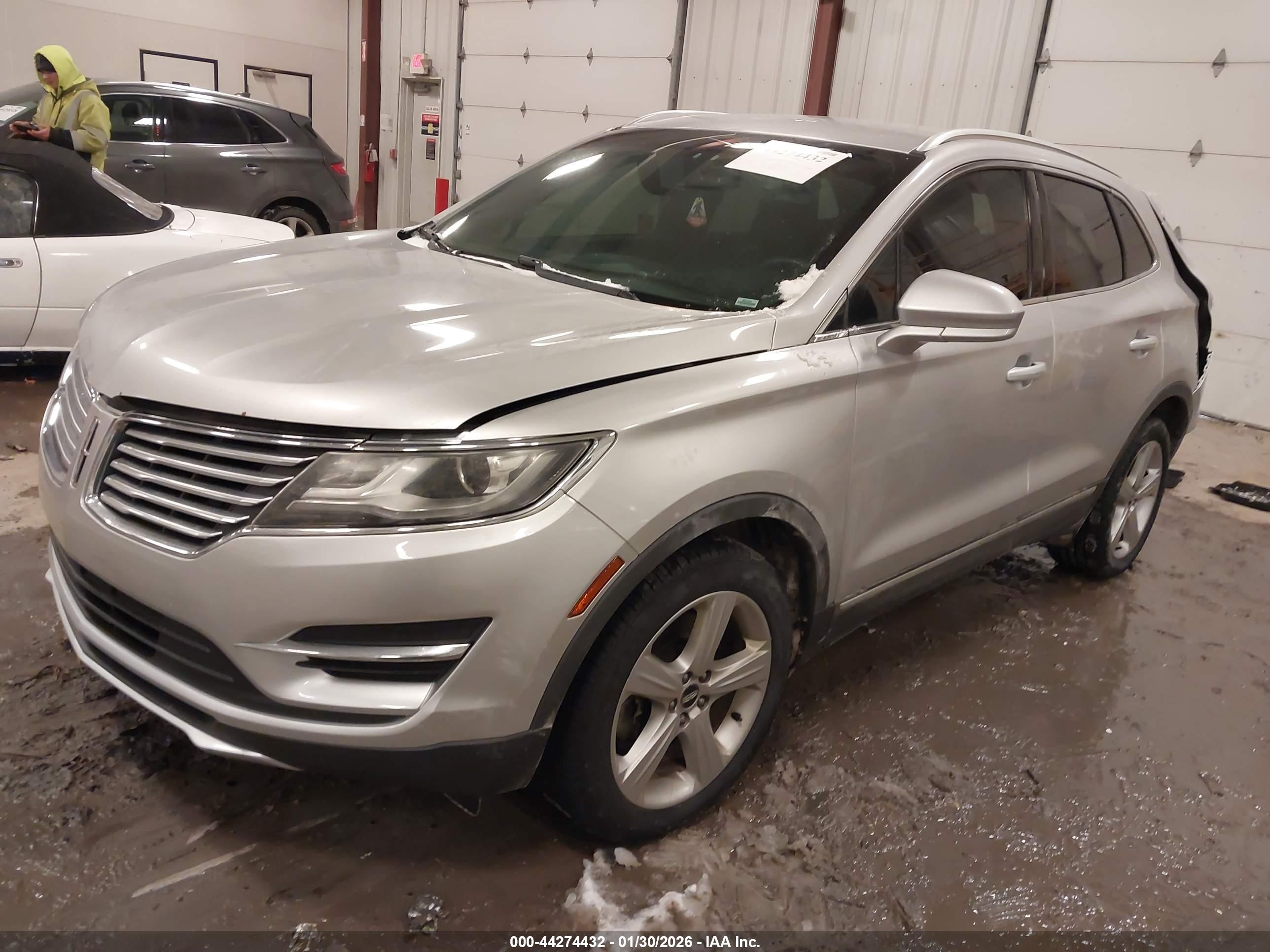 LINCOLN MKC image 2