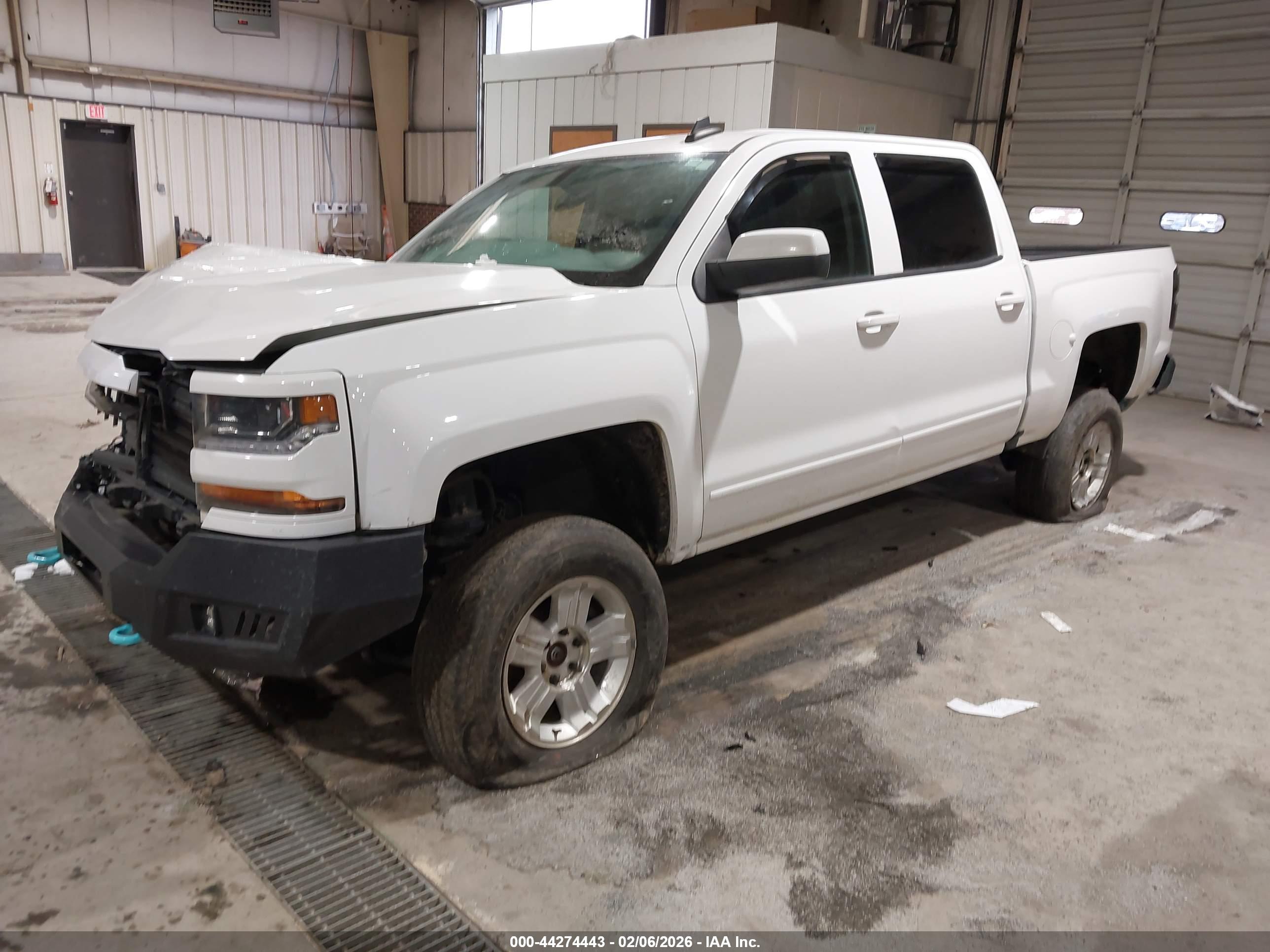 CHEVROLET SILVERADO image 2