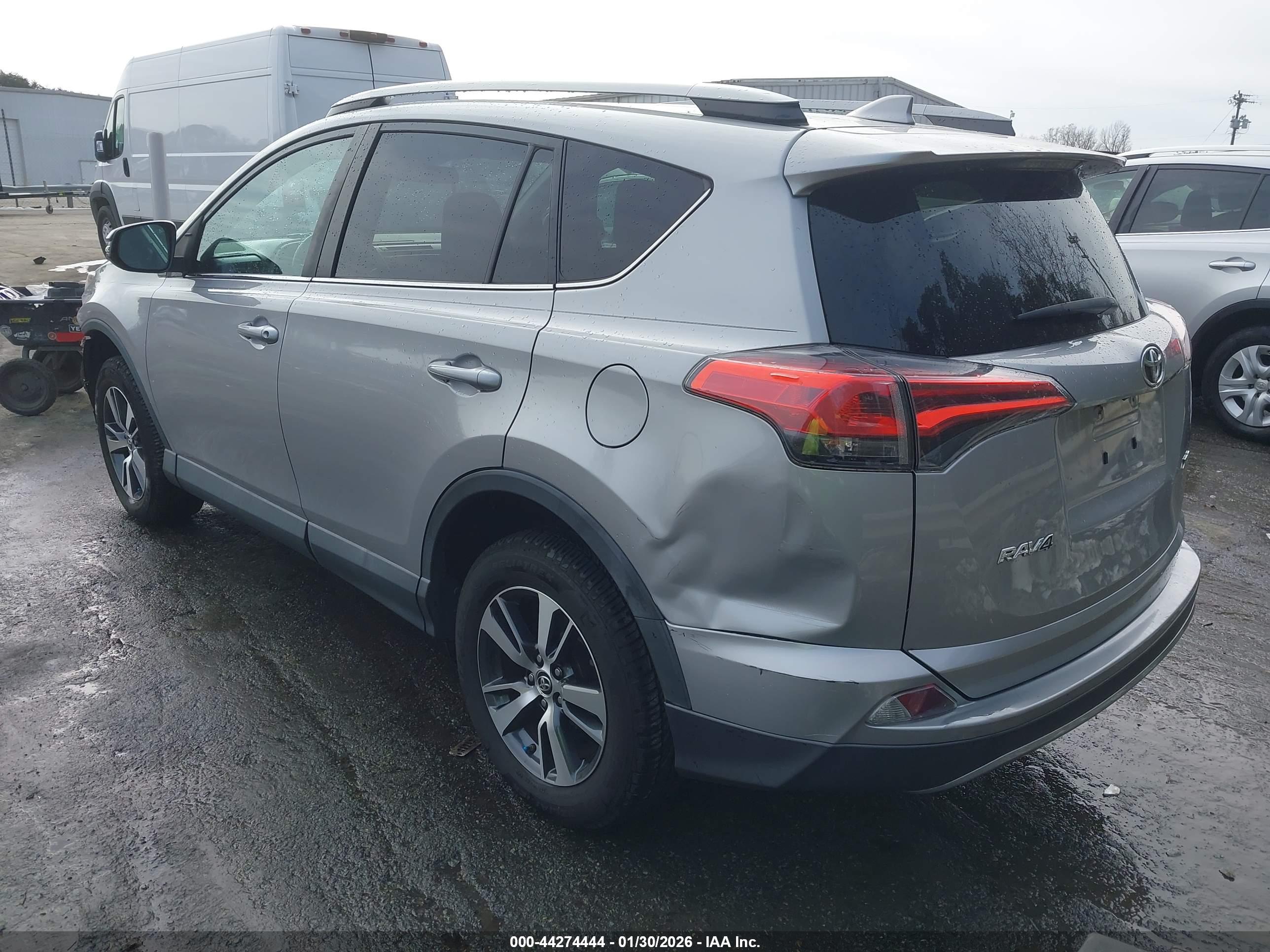 TOYOTA RAV4 image 3