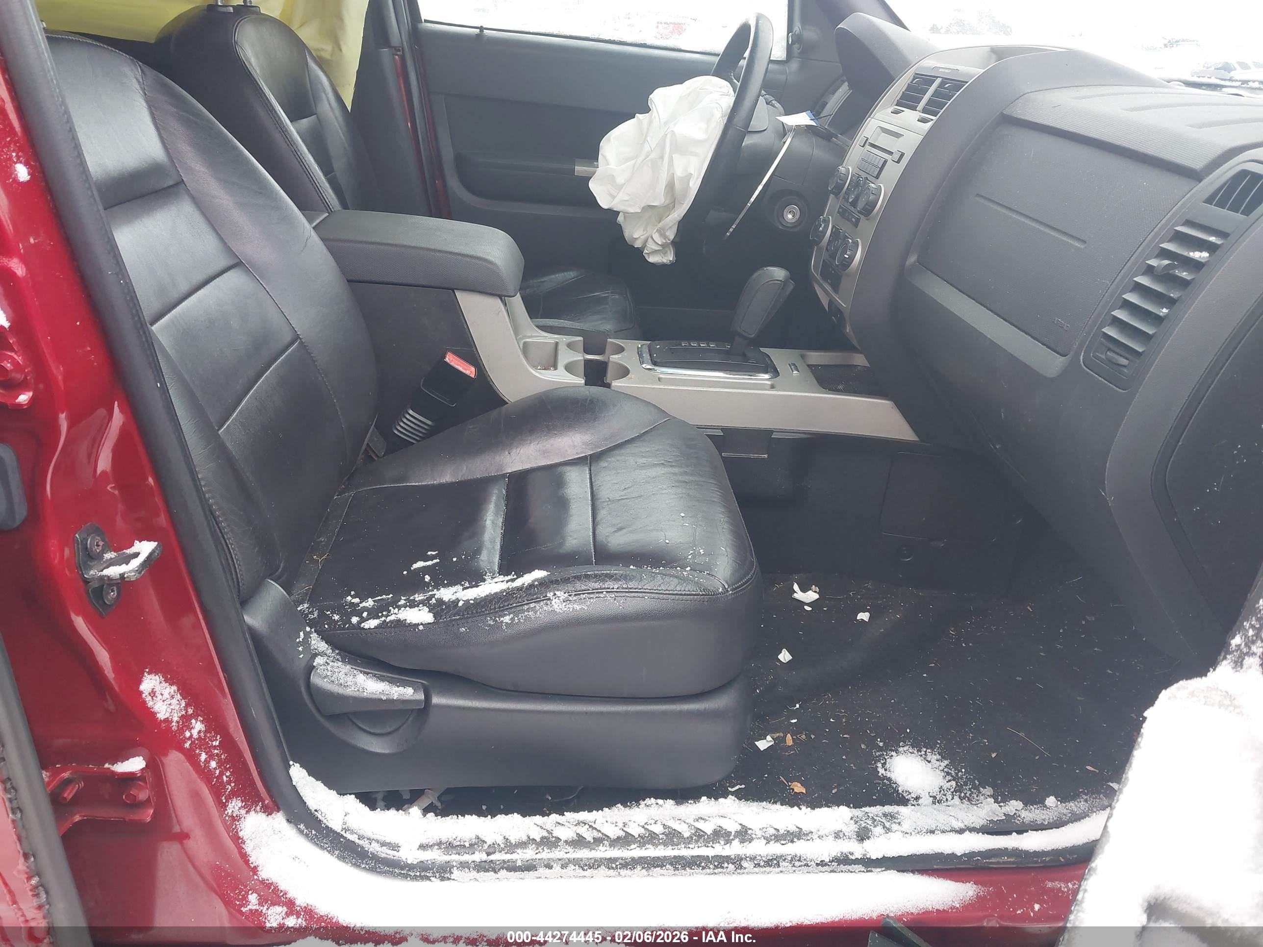 FORD ESCAPE image 5