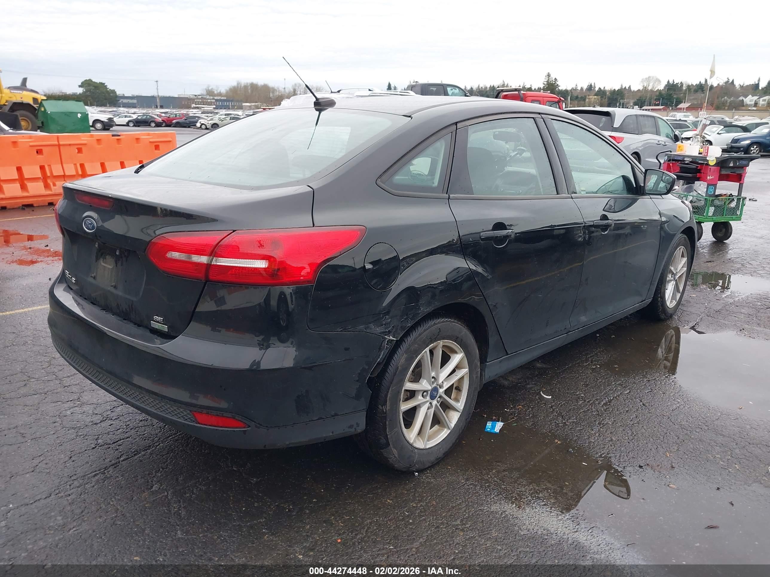 FORD FOCUS image 4