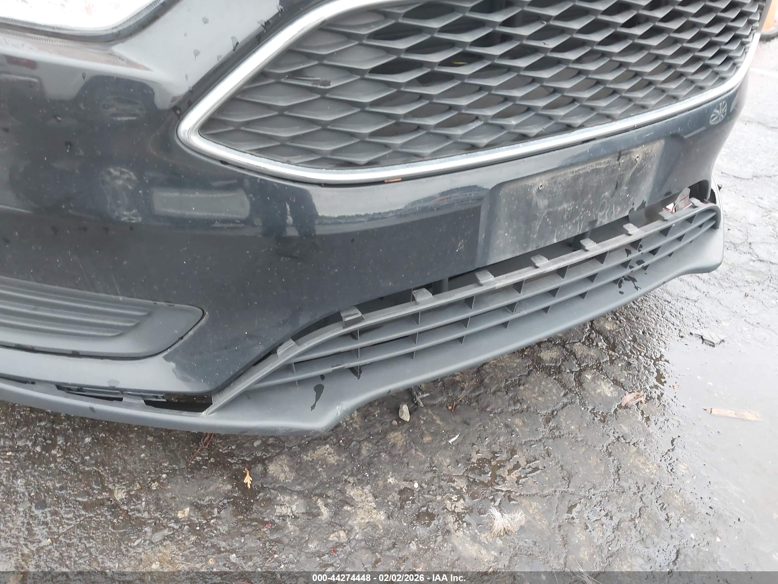 FORD FOCUS image 6