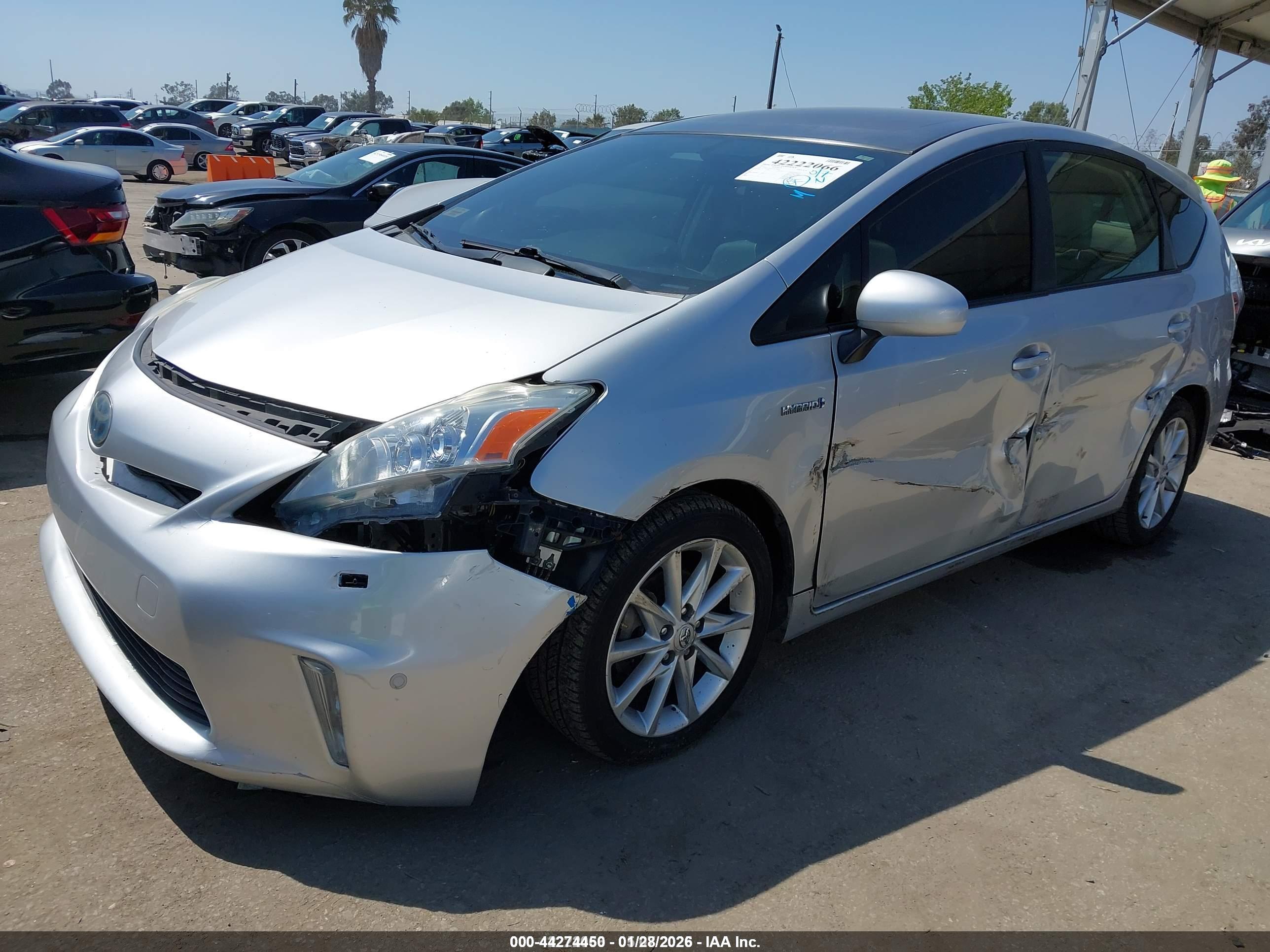 TOYOTA PRIUS image 2