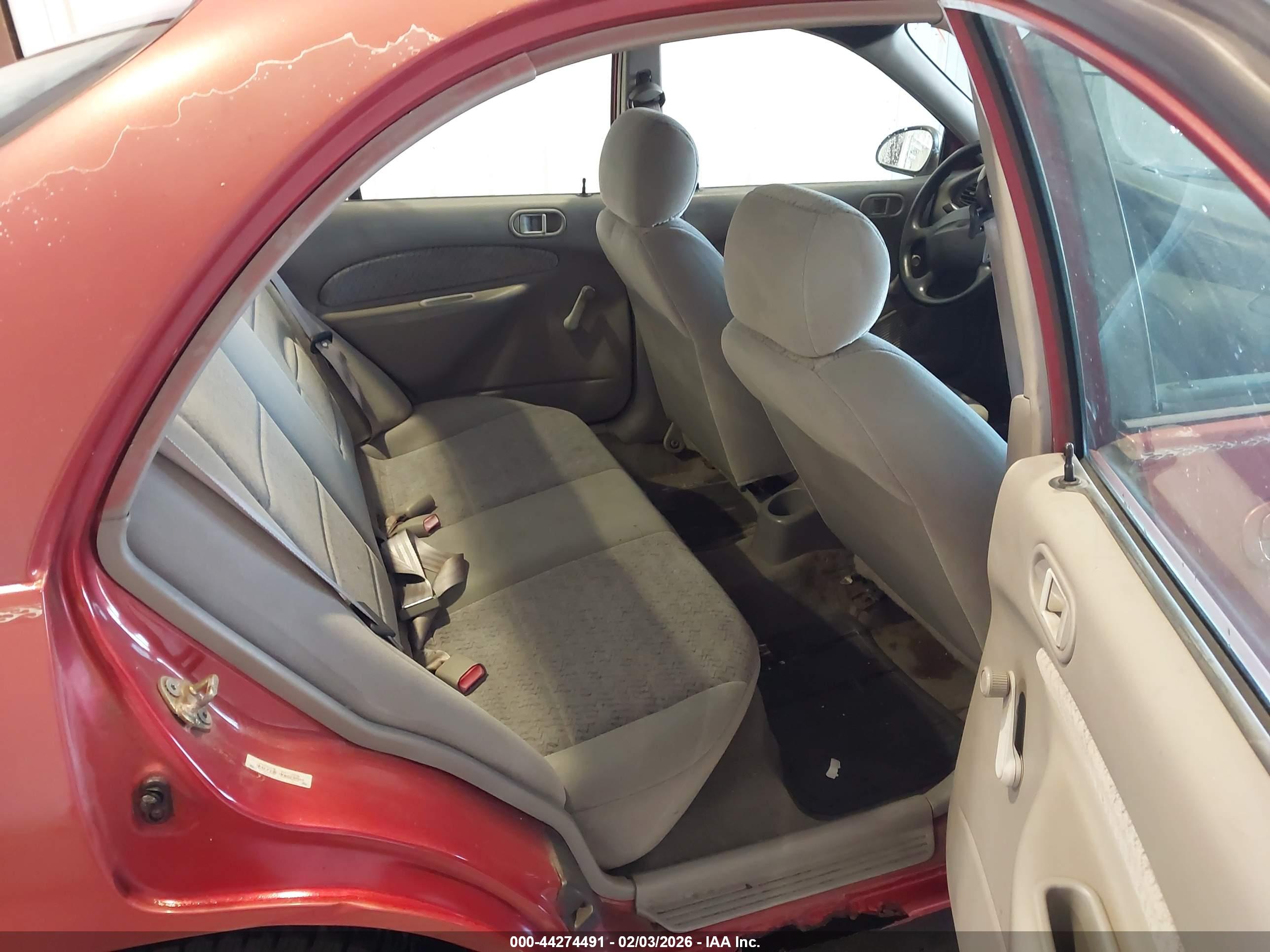 FORD ESCORT image 8