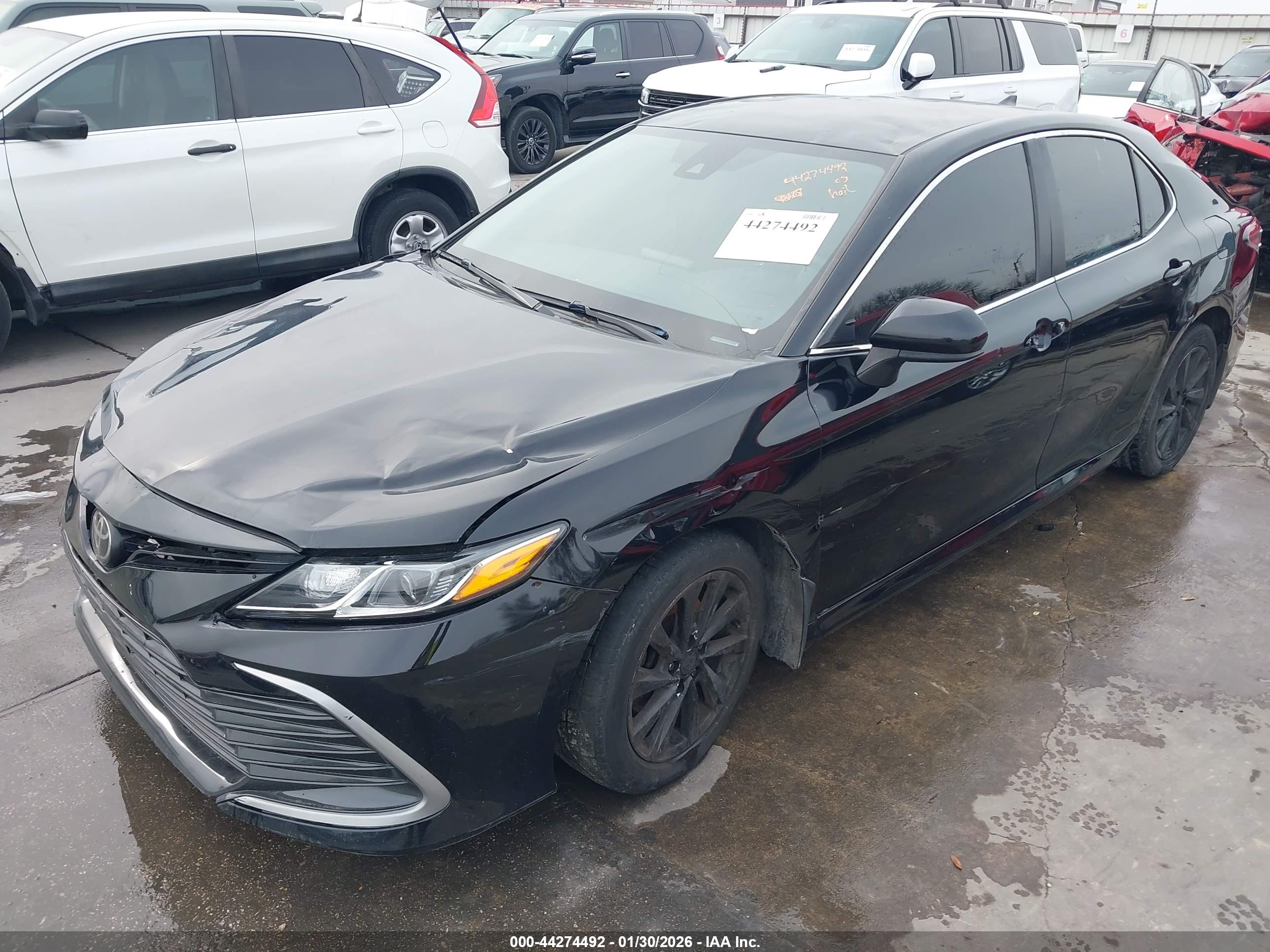 TOYOTA CAMRY image 6