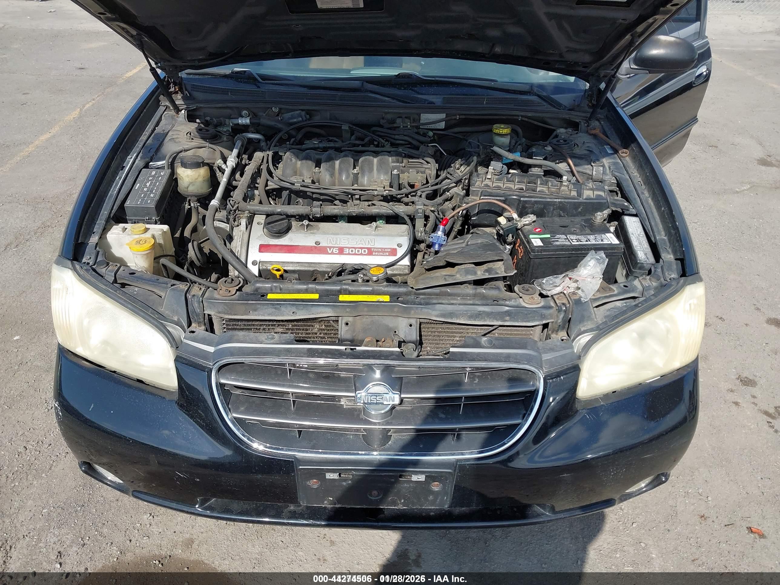 NISSAN MAXIMA image 10