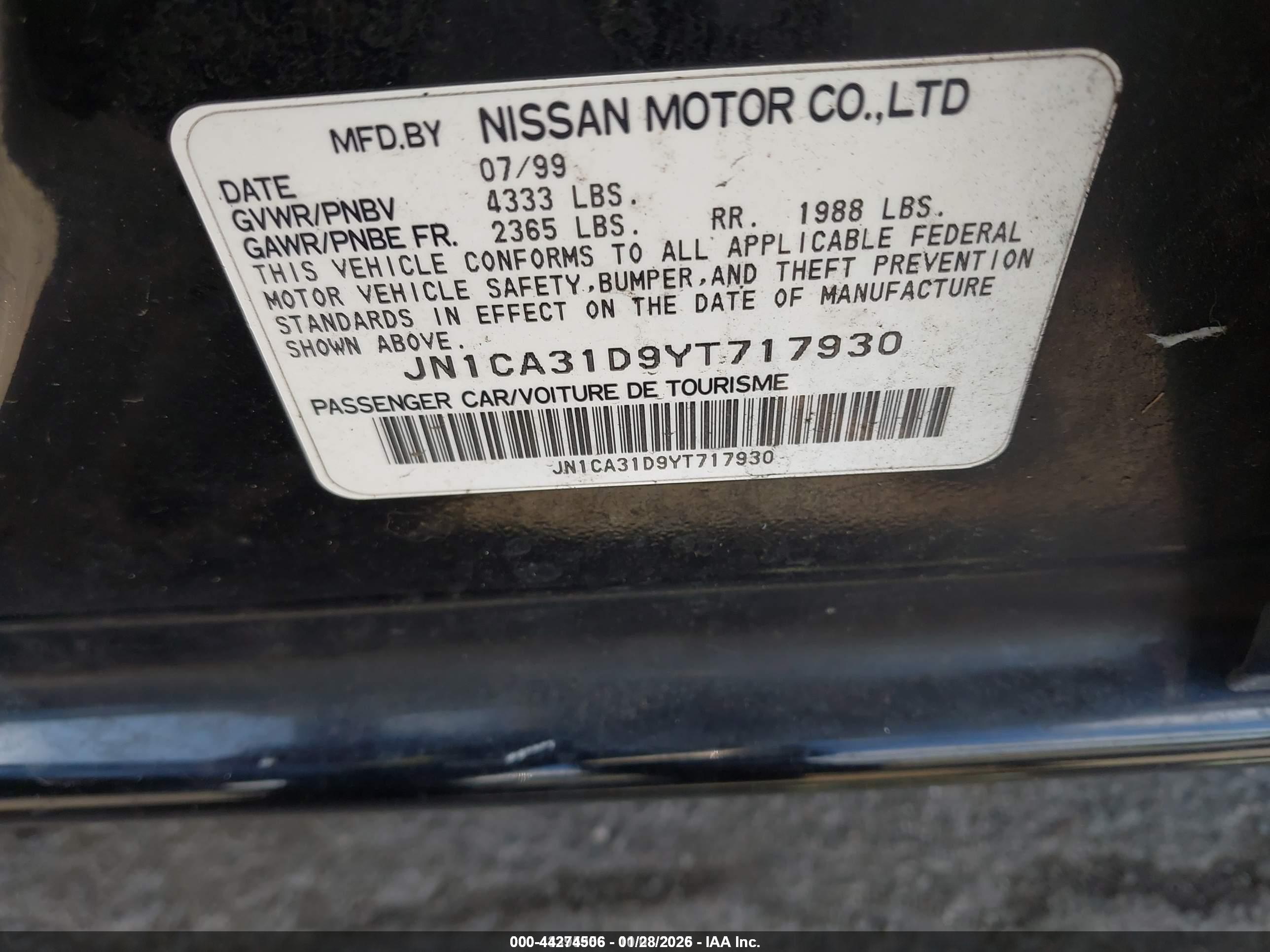 NISSAN MAXIMA image 9