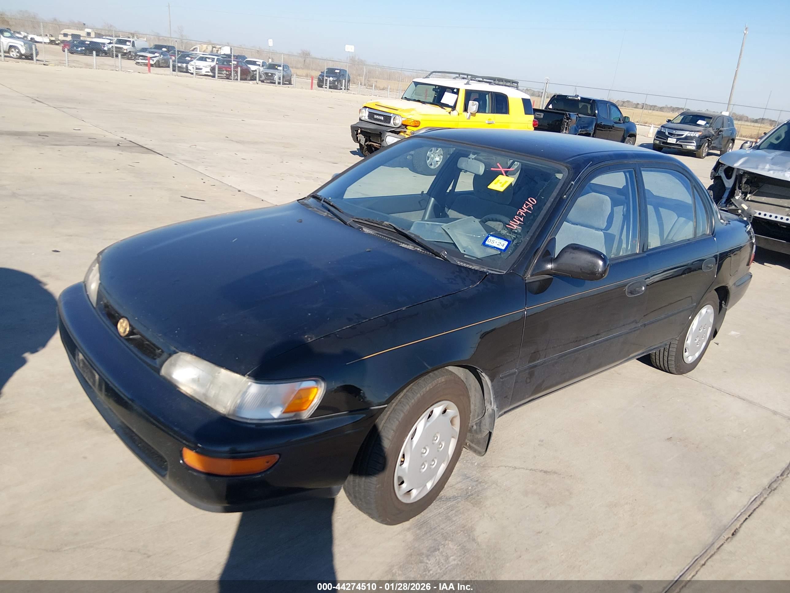 TOYOTA COROLLA image 2