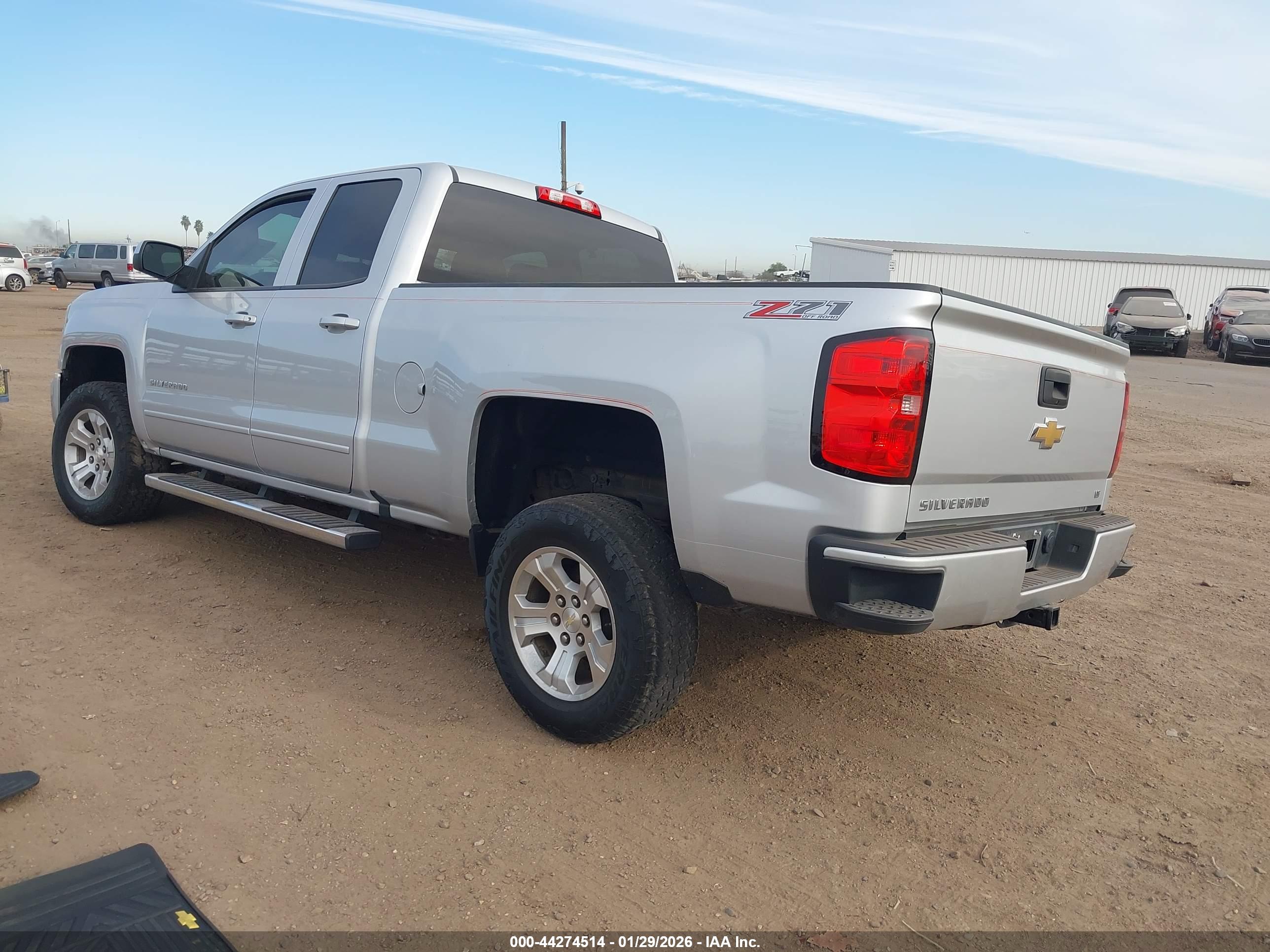 CHEVROLET SILVERADO image 3