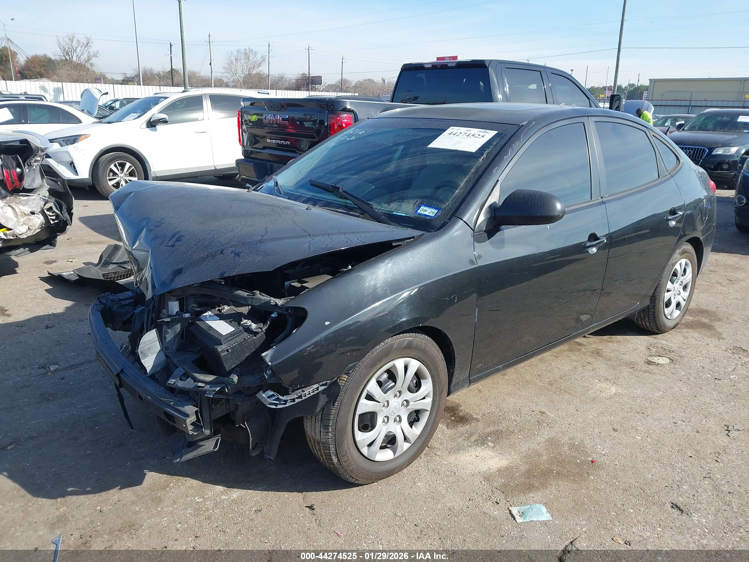HYUNDAI ELANTRA image 2