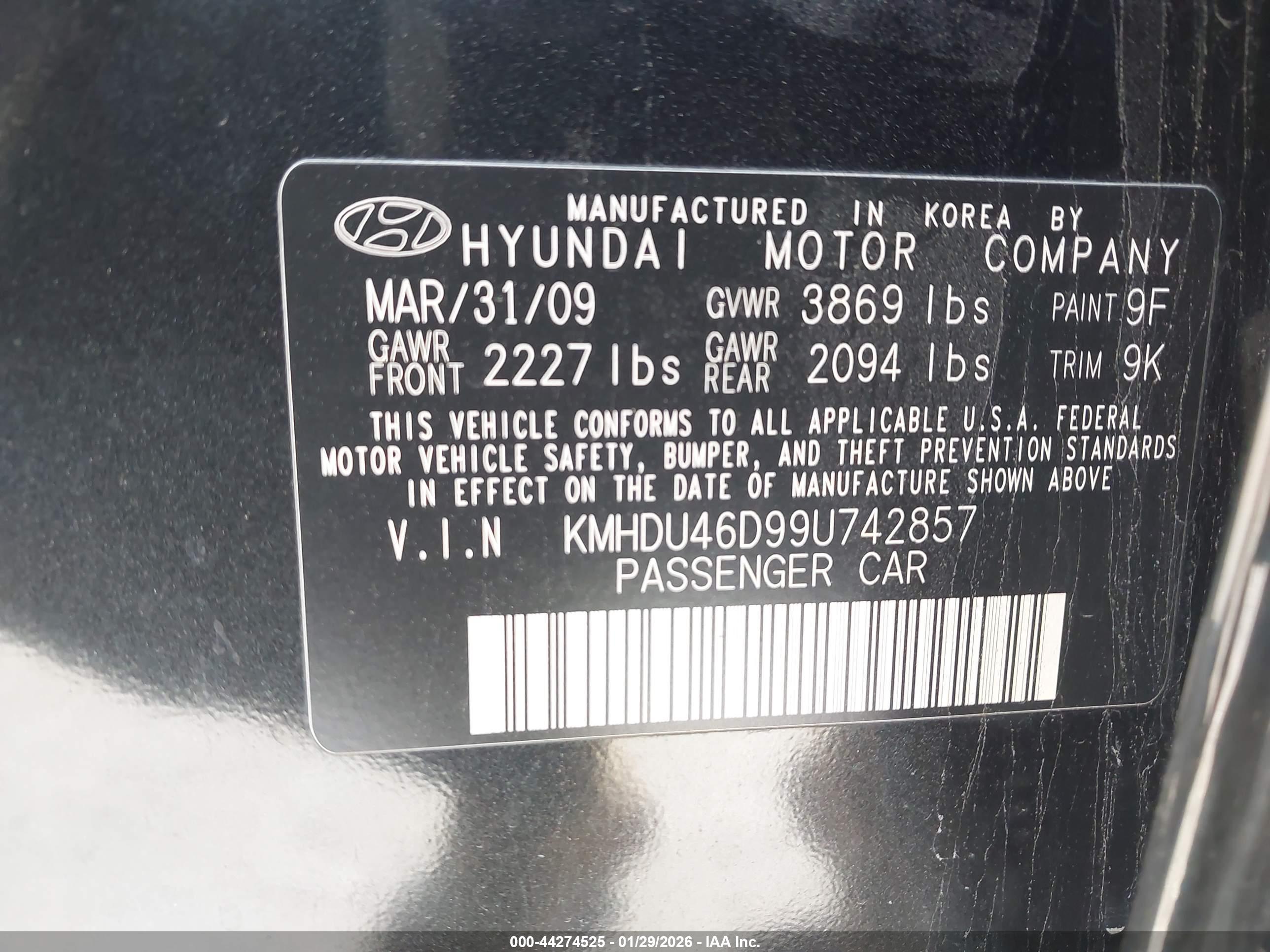 HYUNDAI ELANTRA image 9