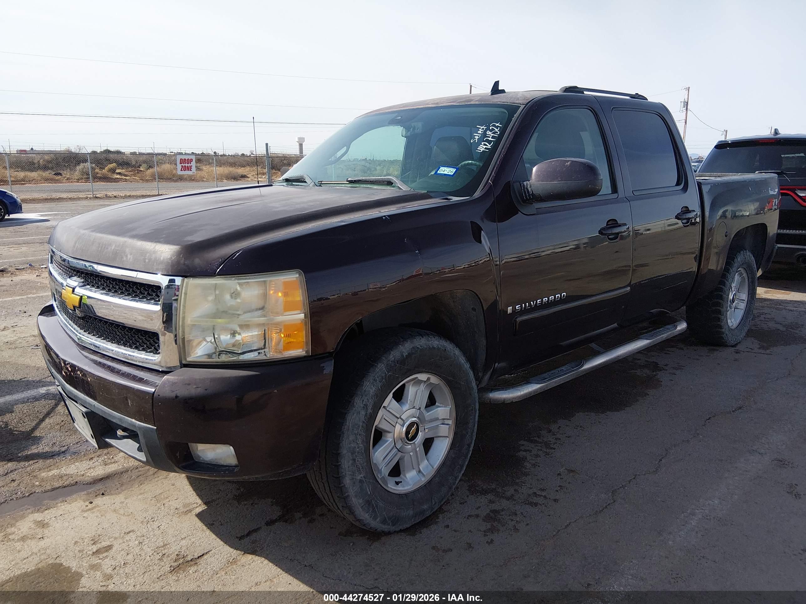 CHEVROLET SILVERADO image 2
