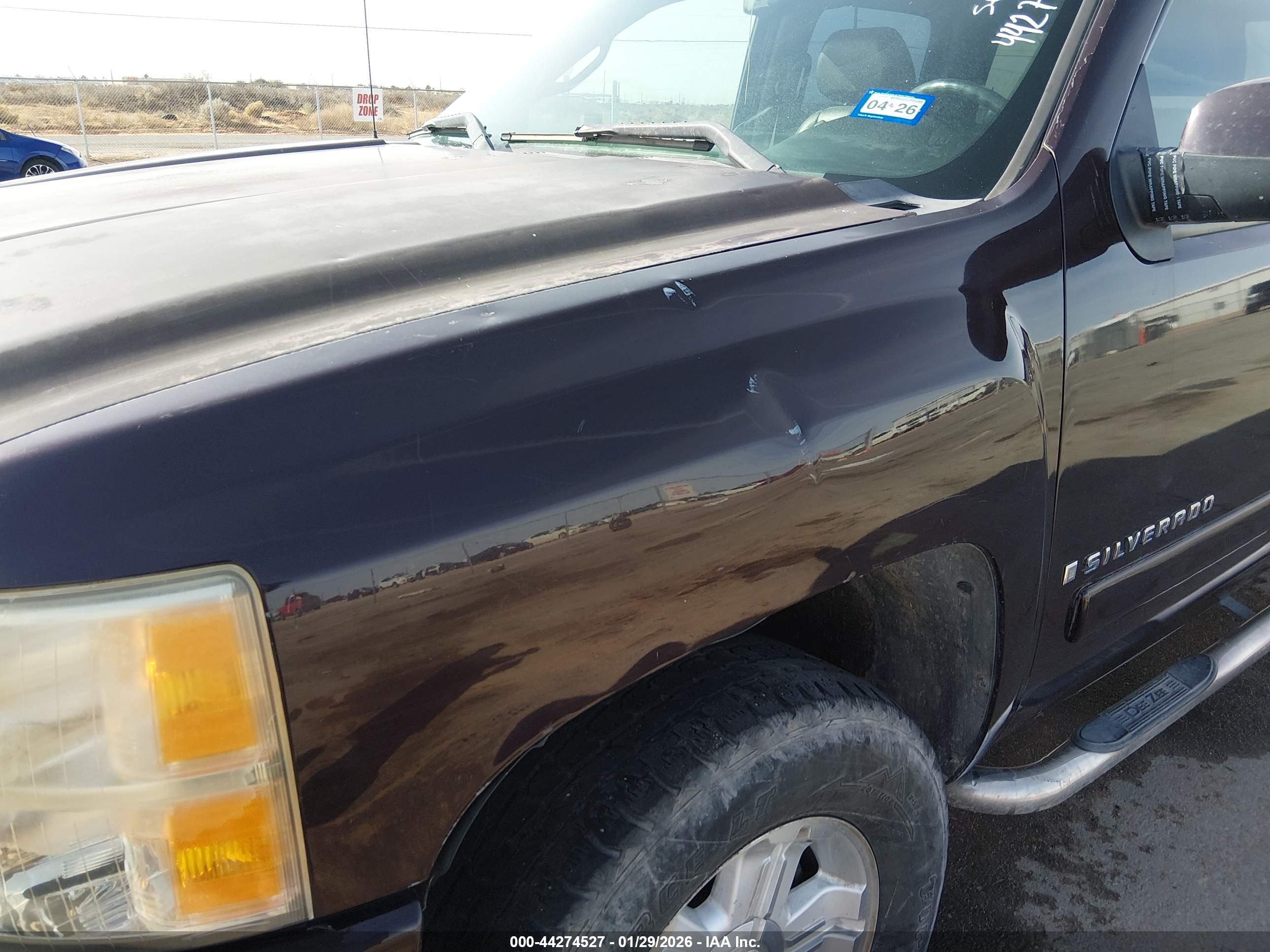CHEVROLET SILVERADO image 6