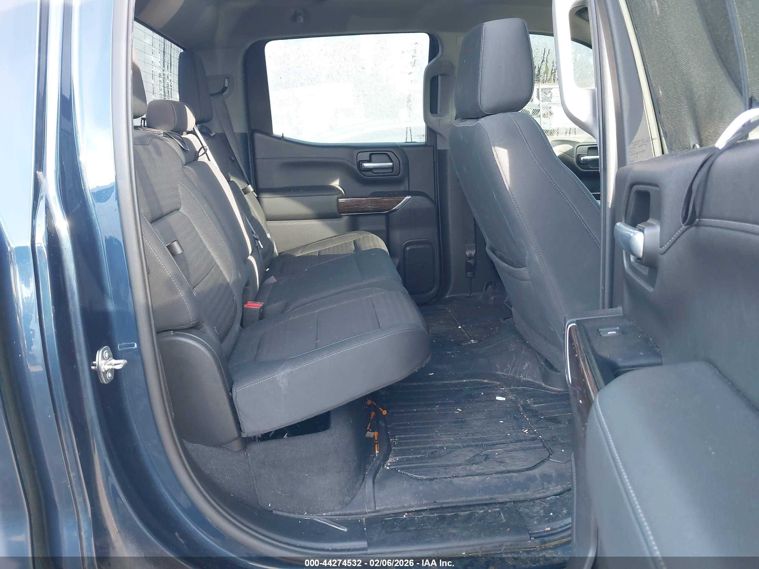 GMC SIERRA image 8