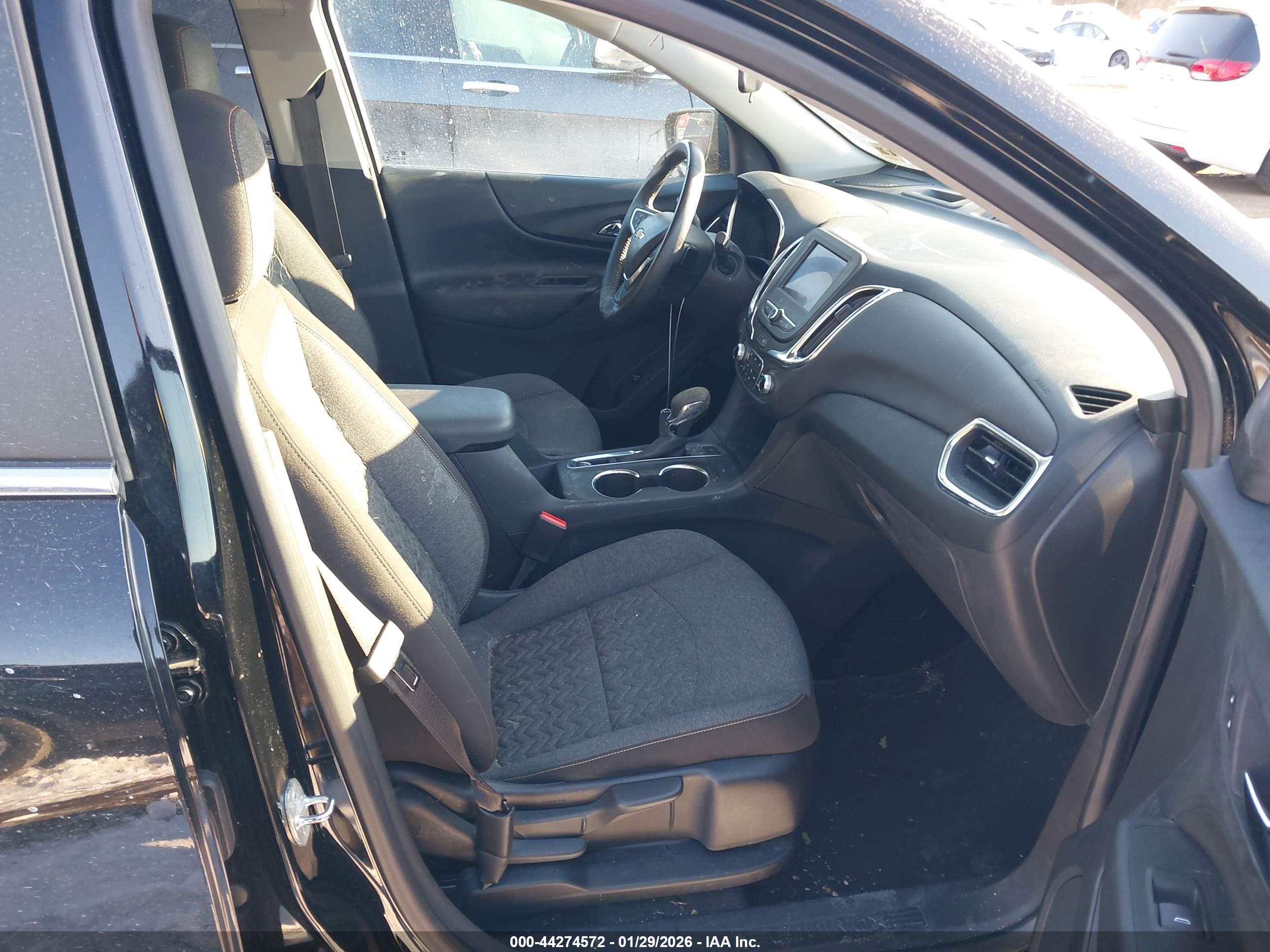 CHEVROLET EQUINOX image 5