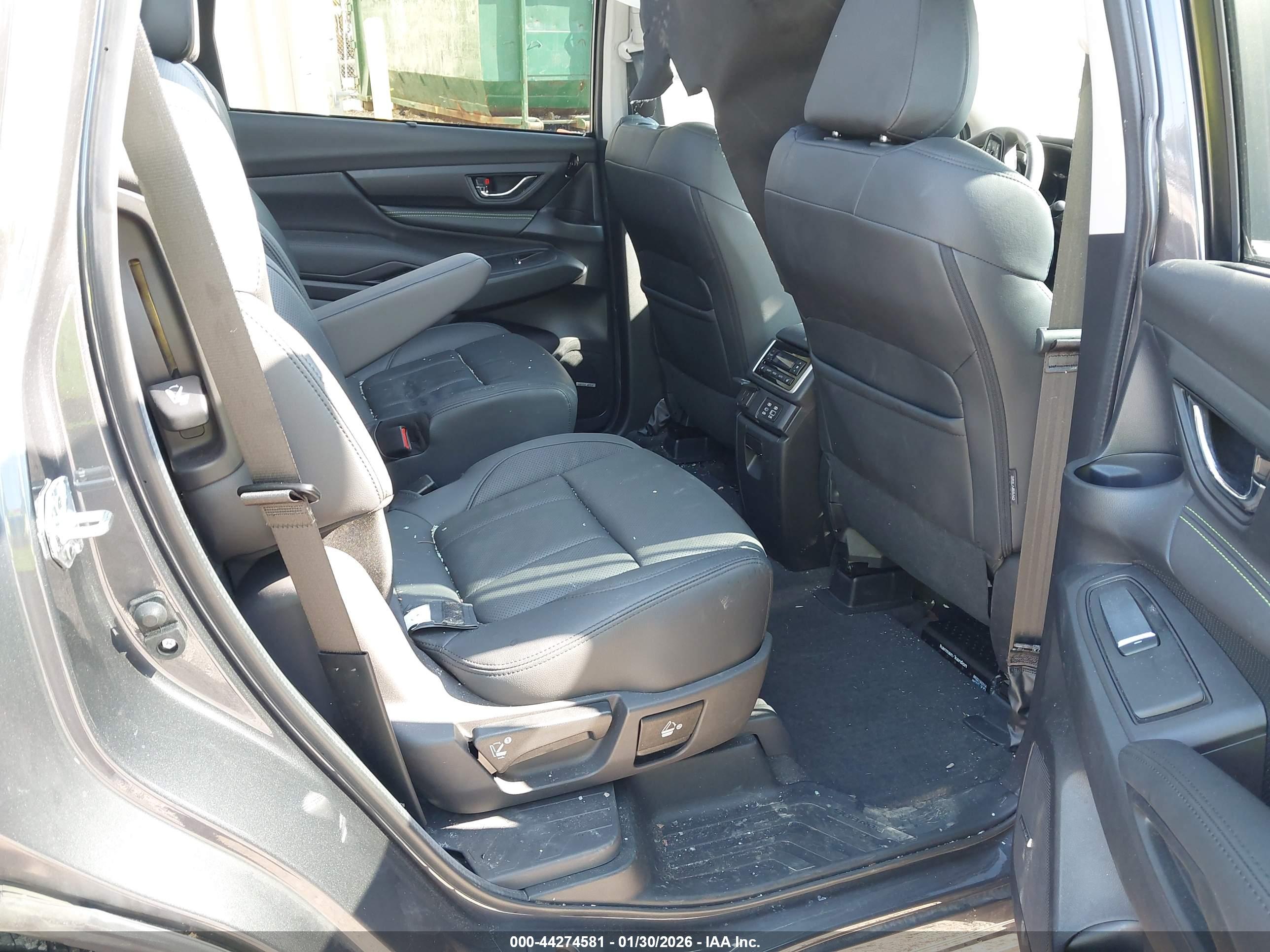SUBARU ASCENT image 8