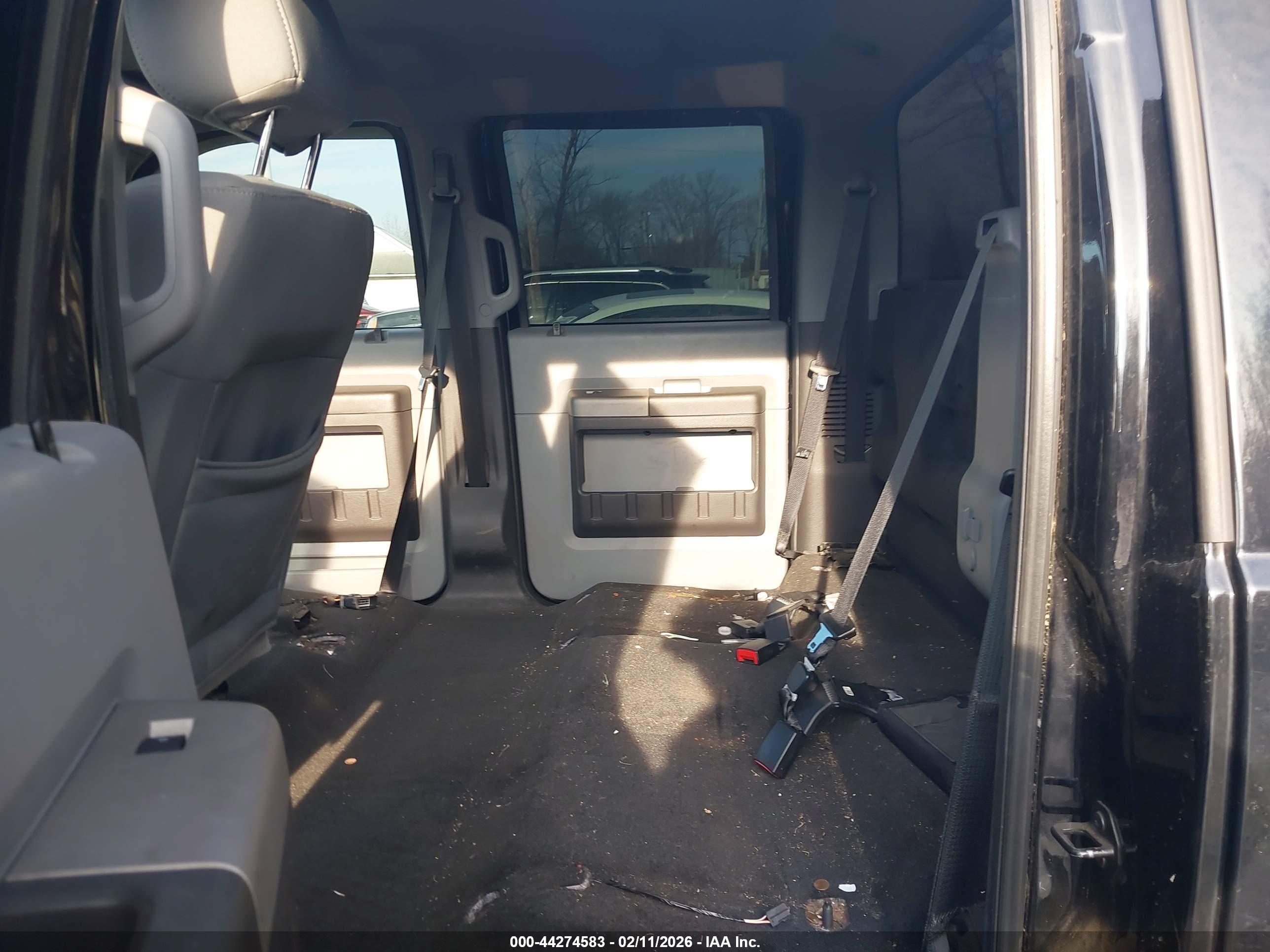 FORD F-350 image 8