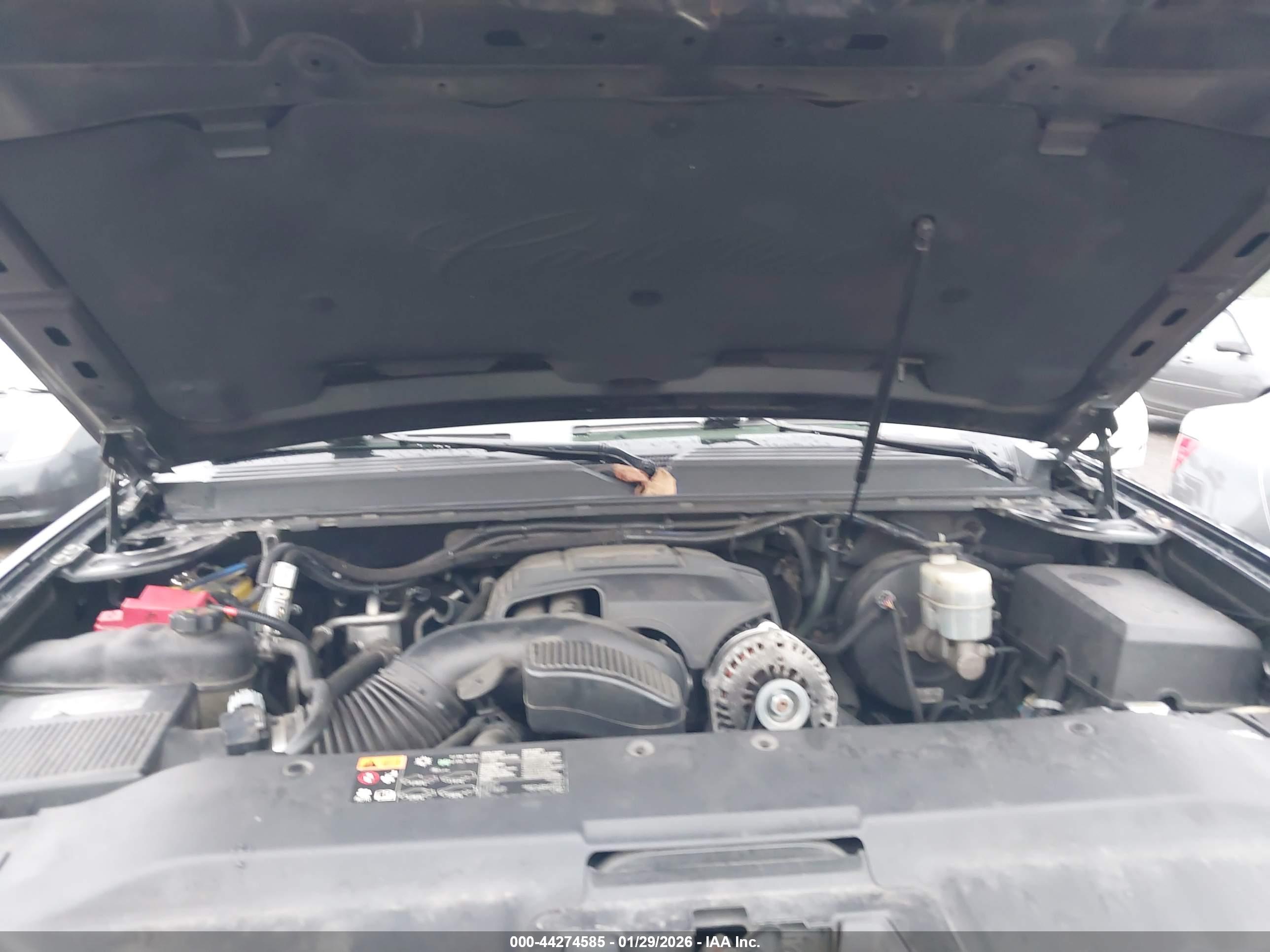 CADILLAC ESCALADE image 10