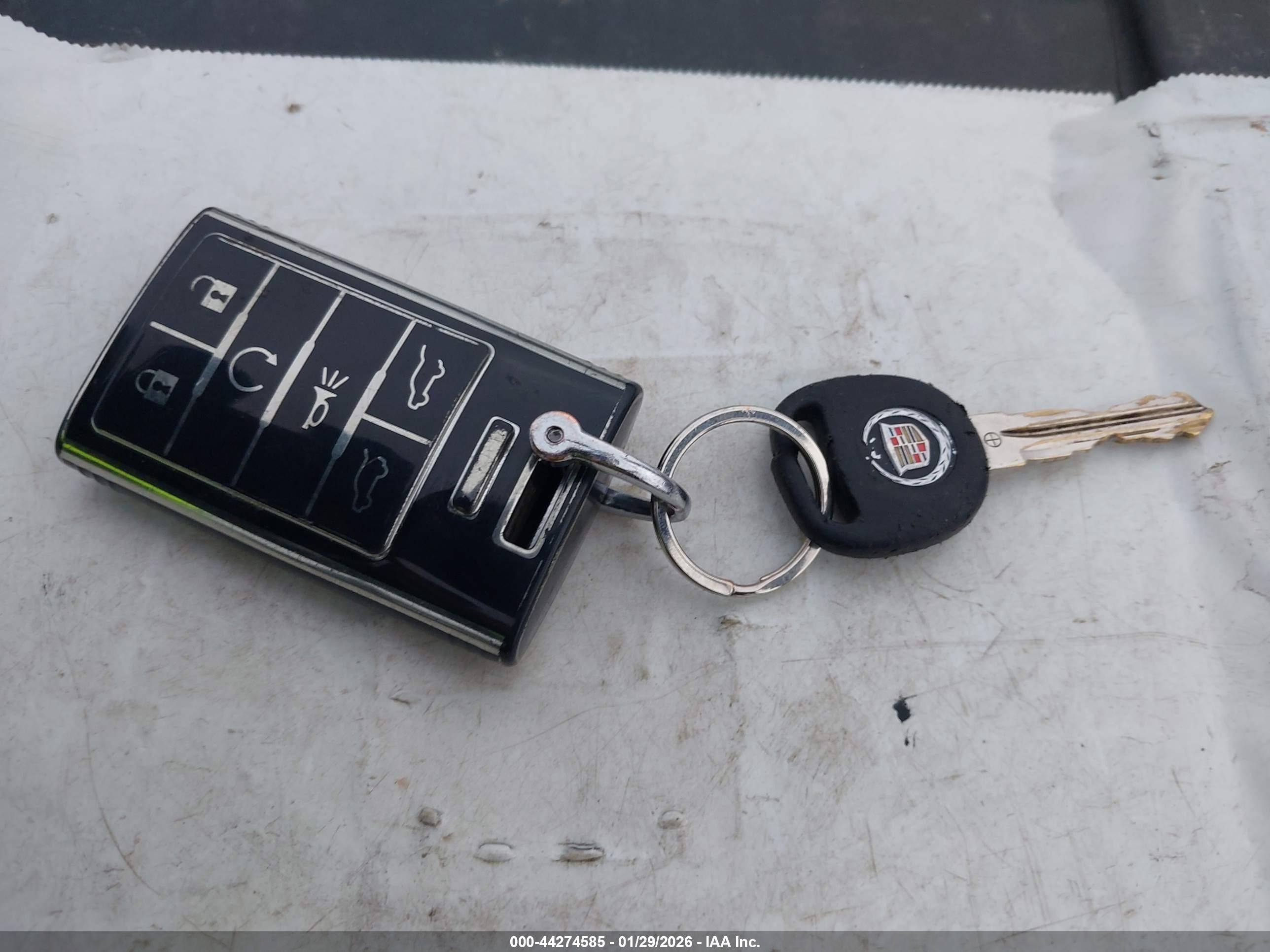 CADILLAC ESCALADE image 11