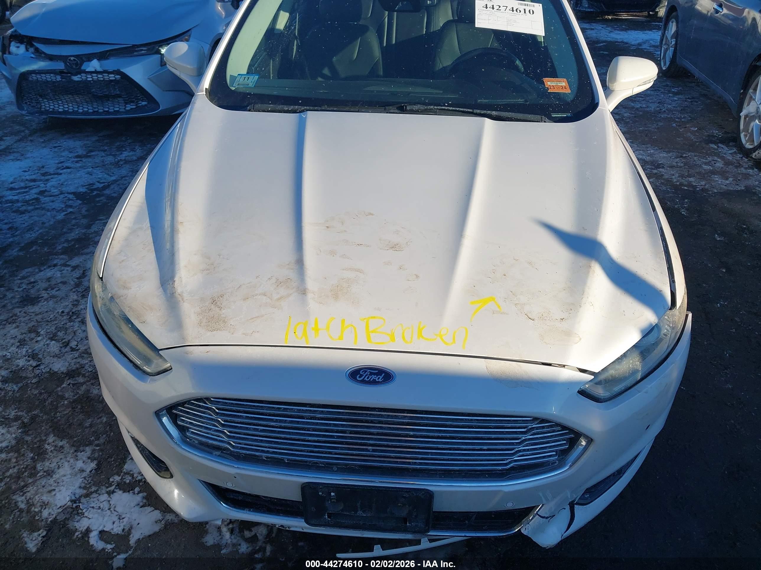FORD FUSION image 10