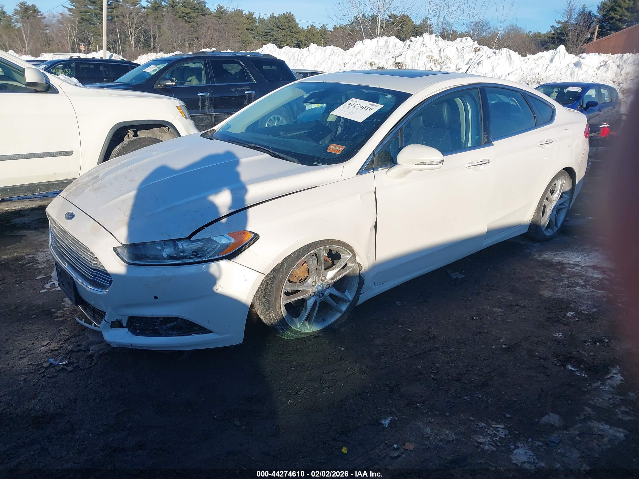 FORD FUSION image 2