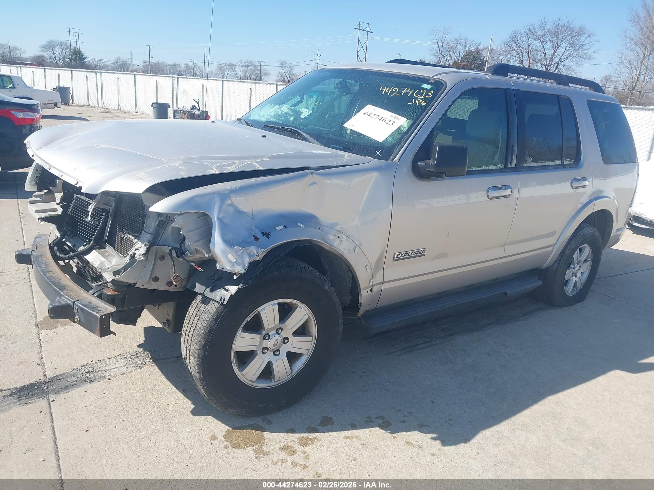 FORD EXPLORER image 2