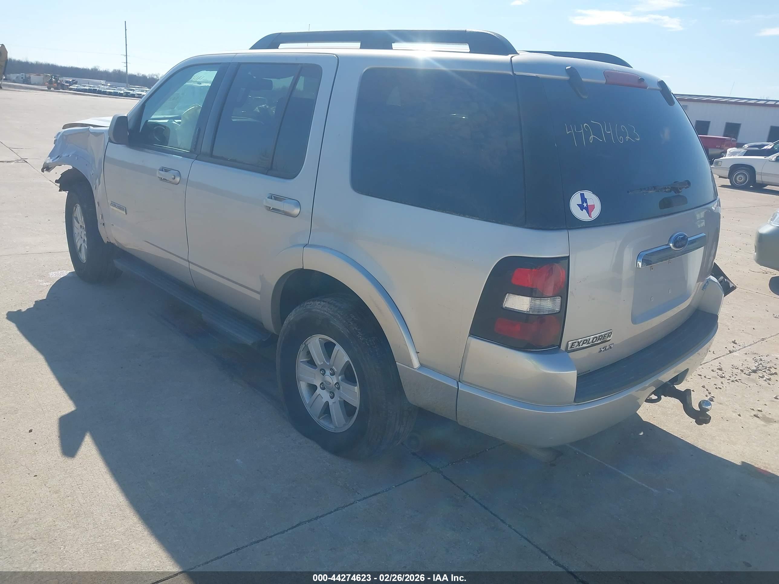 FORD EXPLORER image 3