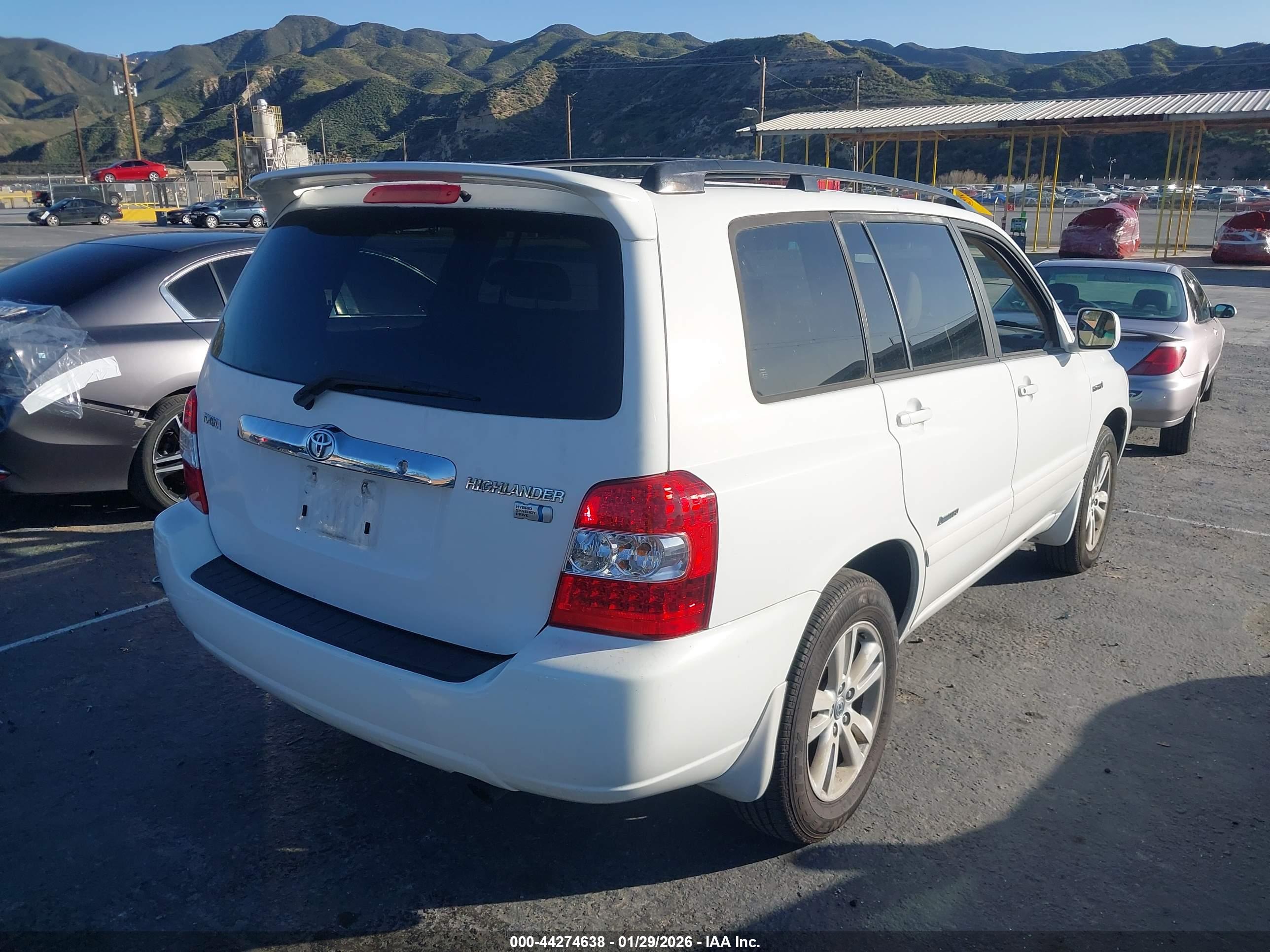 TOYOTA HIGHLANDER image 4