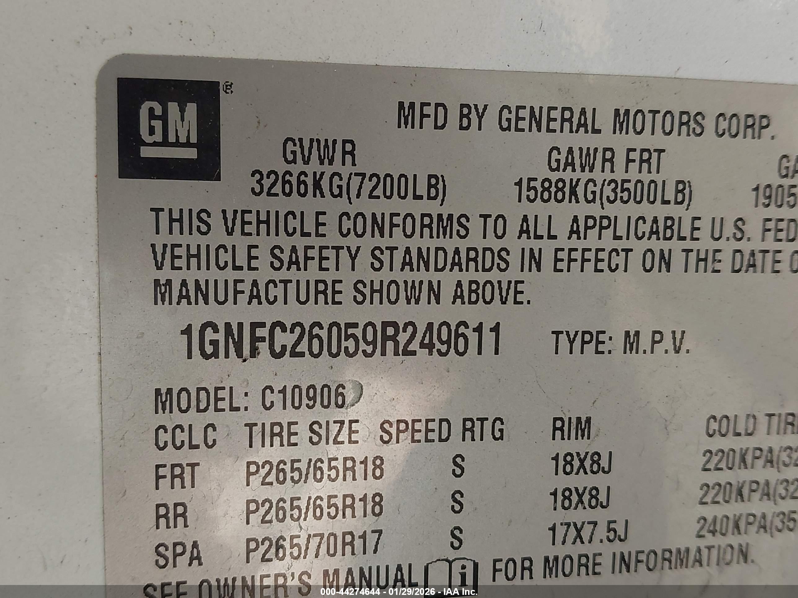 CHEVROLET SUBURBAN image 9