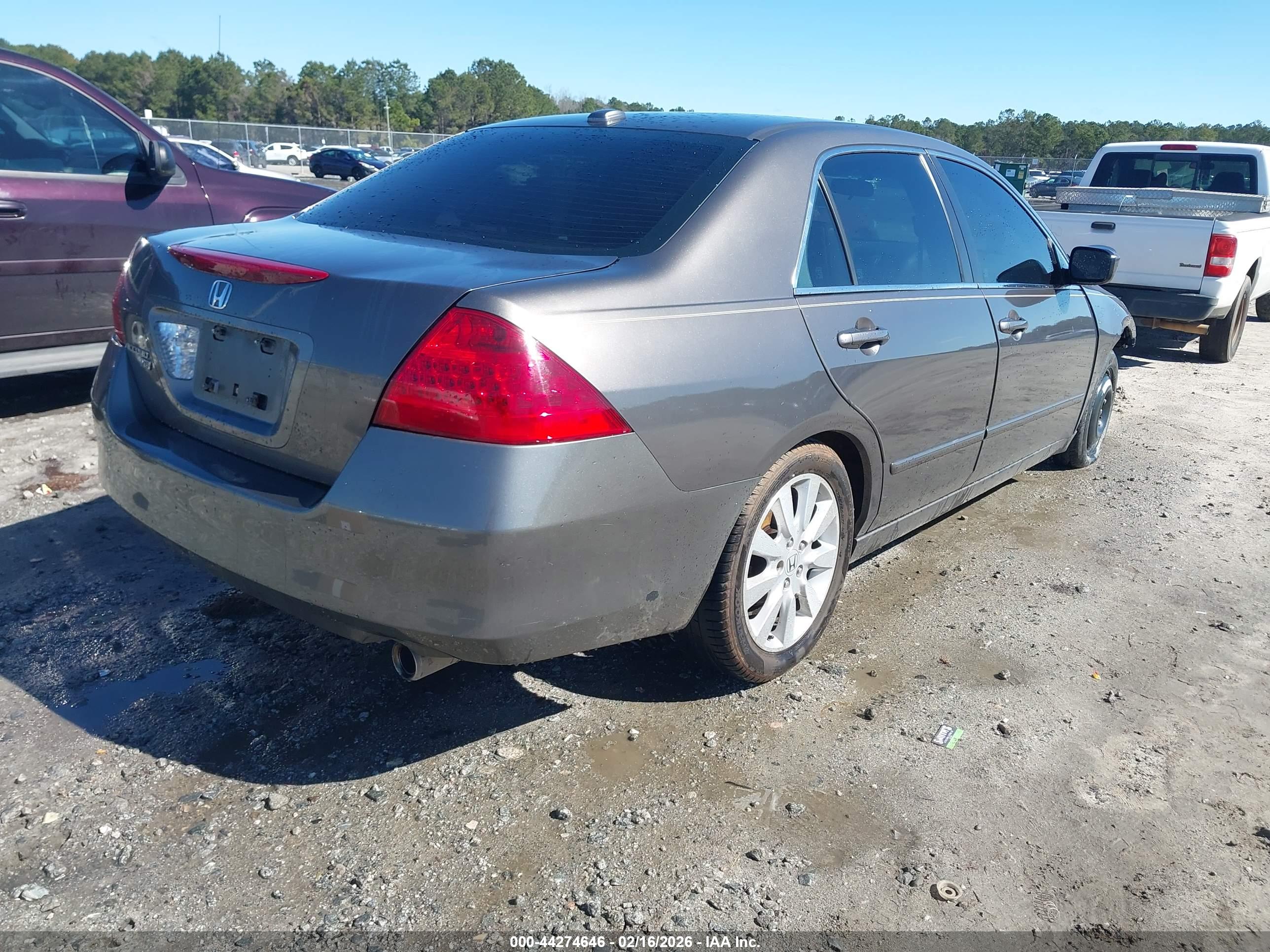 HONDA ACCORD image 4