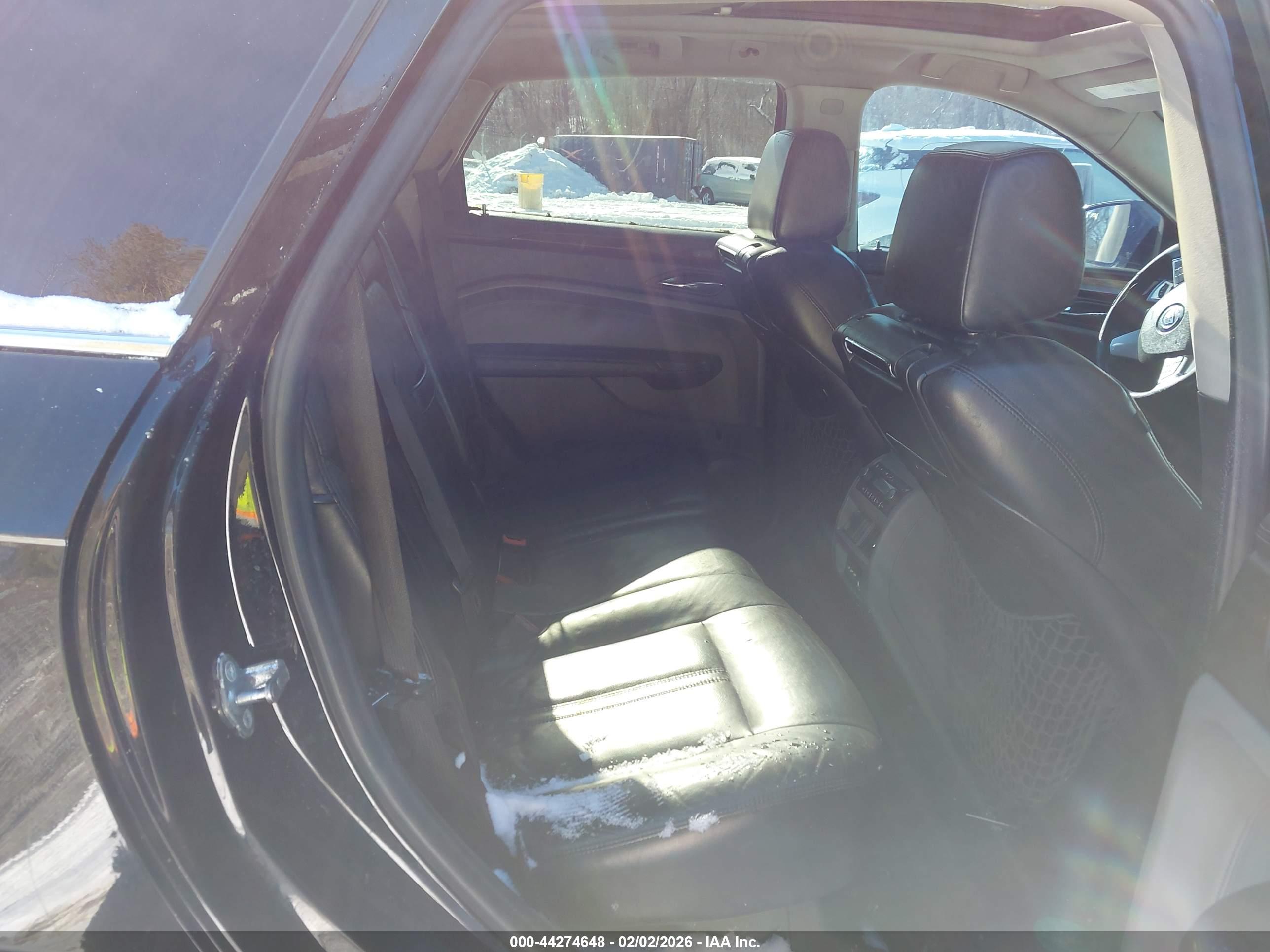 CADILLAC SRX image 8