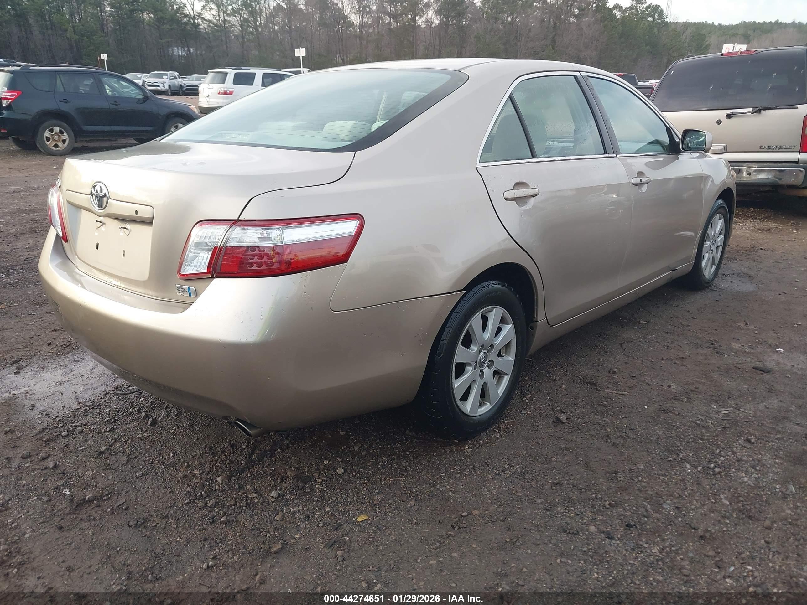TOYOTA CAMRY image 4