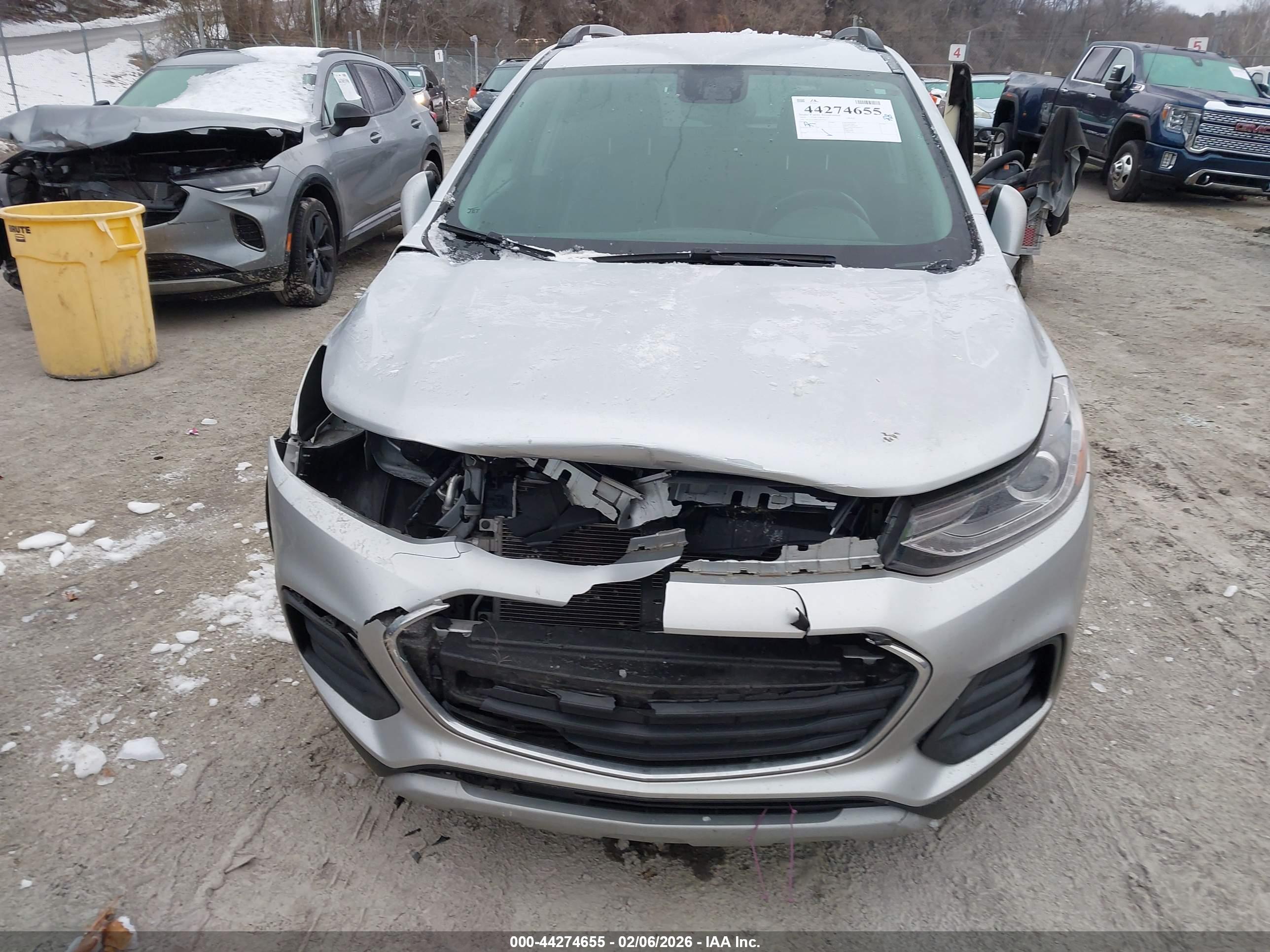 CHEVROLET TRAX image 6