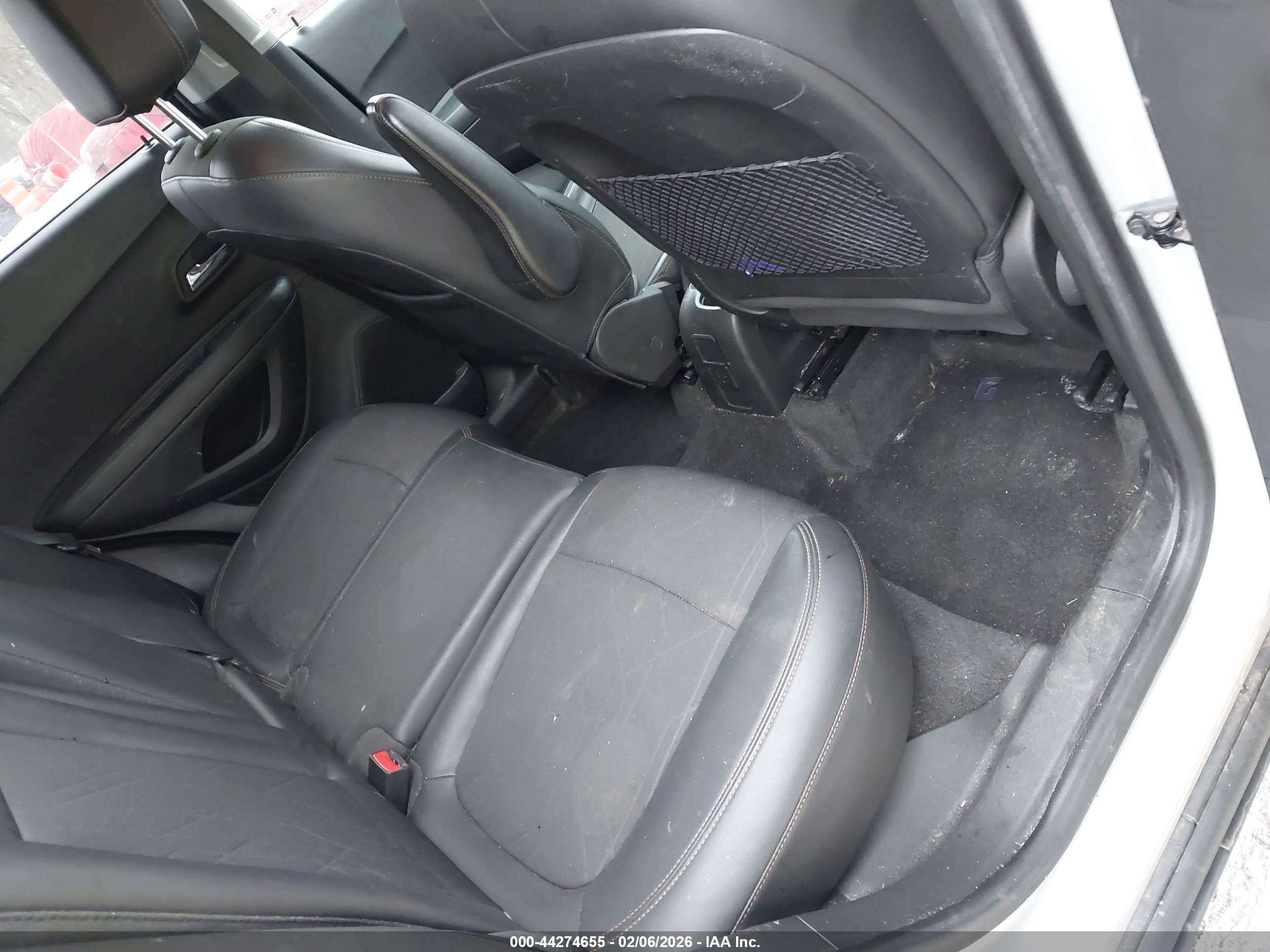 CHEVROLET TRAX image 8
