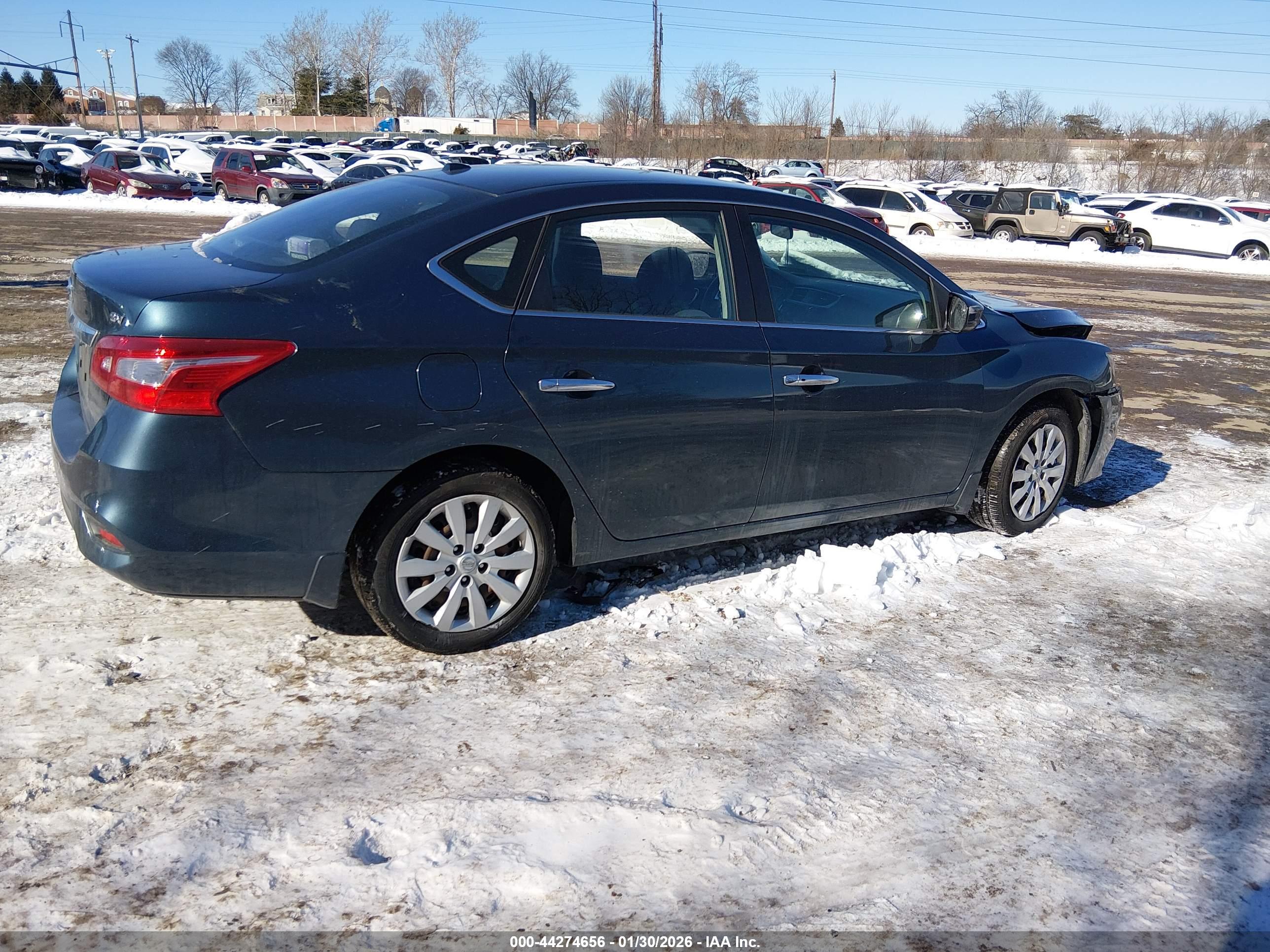 NISSAN SENTRA image 4