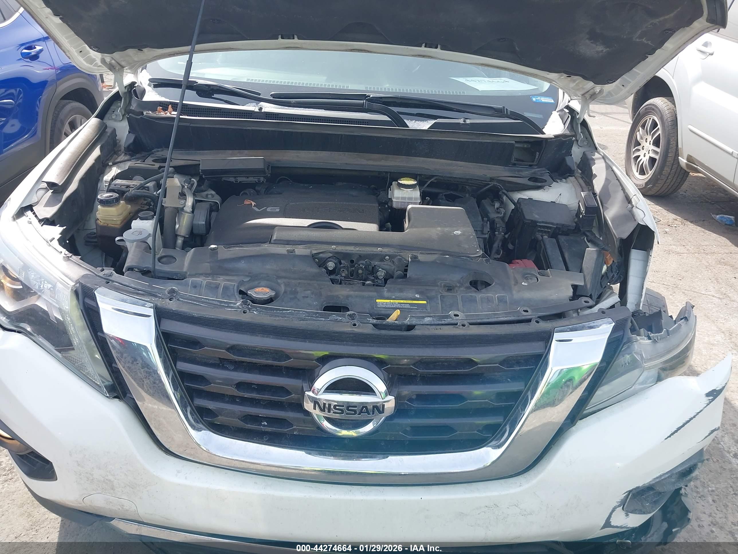 NISSAN PATHFINDER image 10