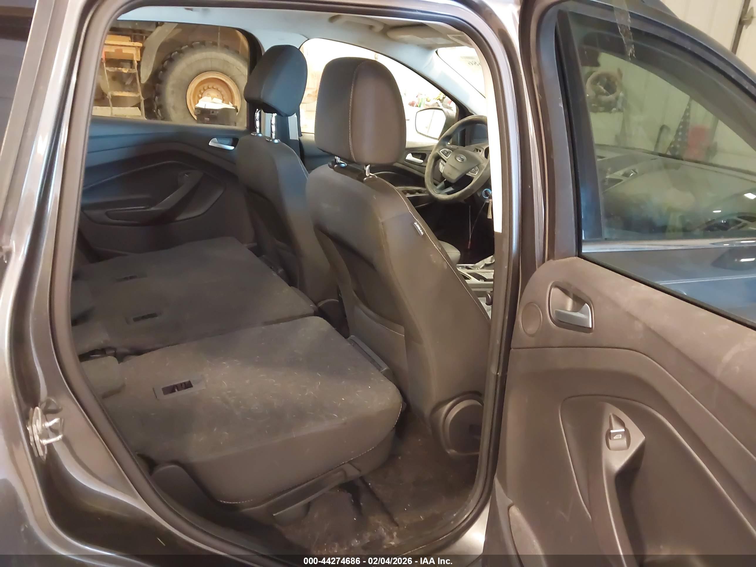 FORD ESCAPE image 8