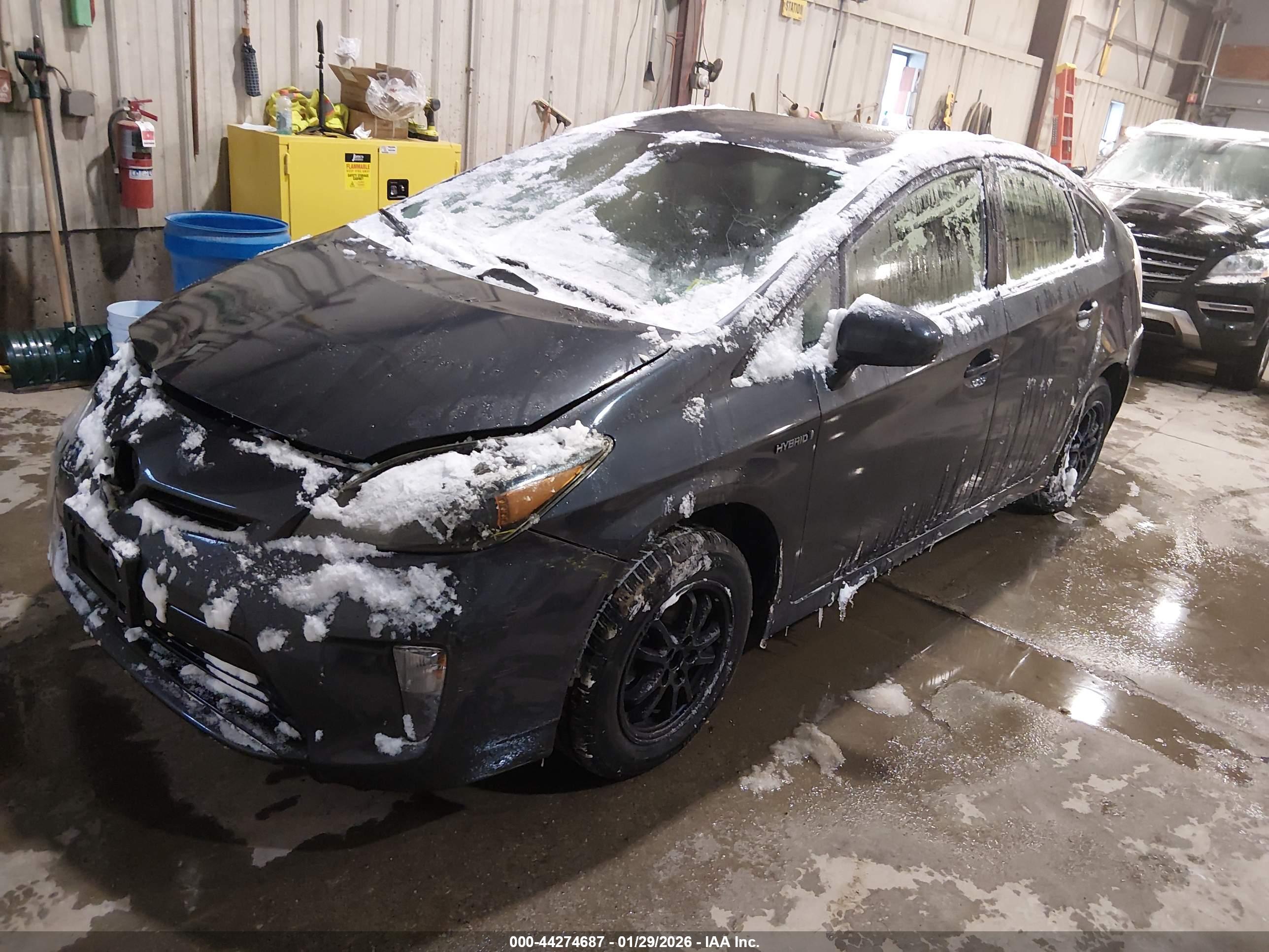 TOYOTA PRIUS image 2