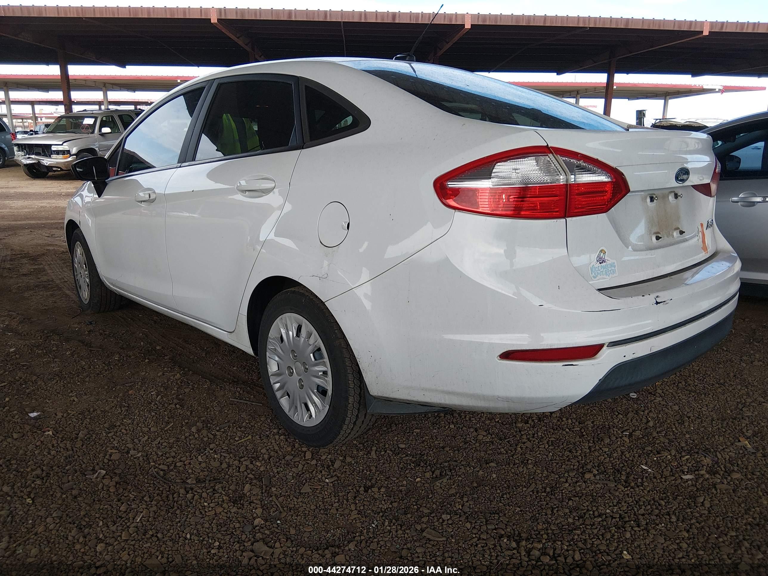 FORD FIESTA image 3