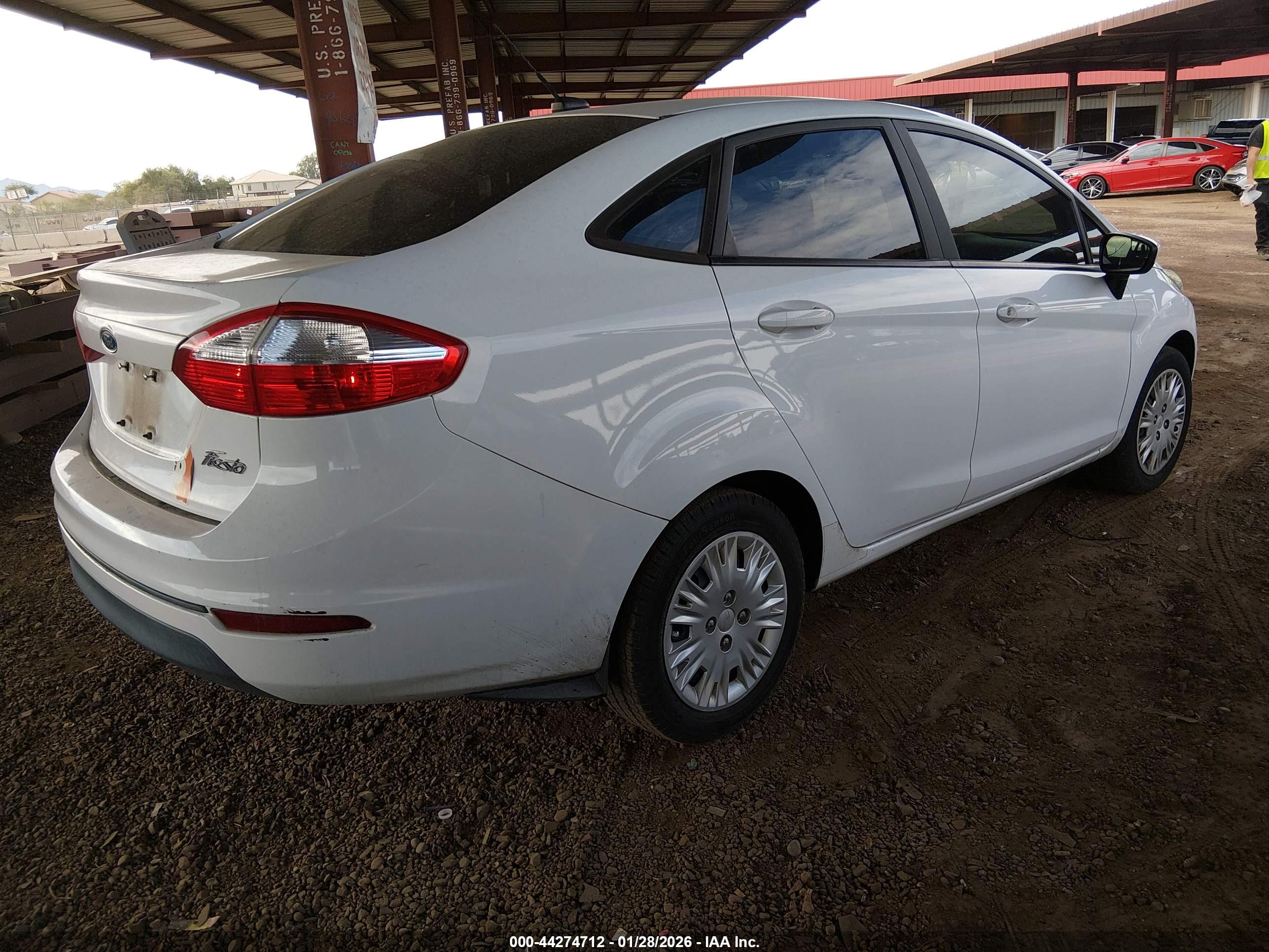 FORD FIESTA image 4