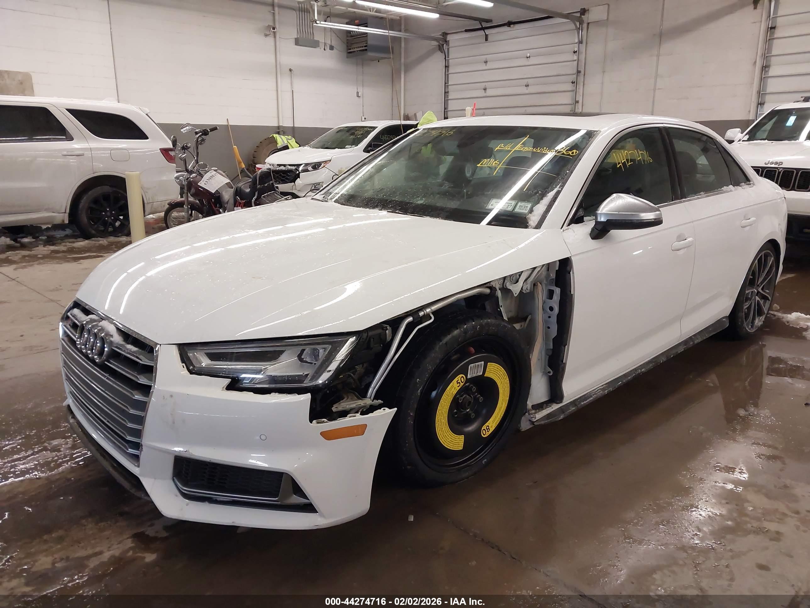 AUDI S4 image 2