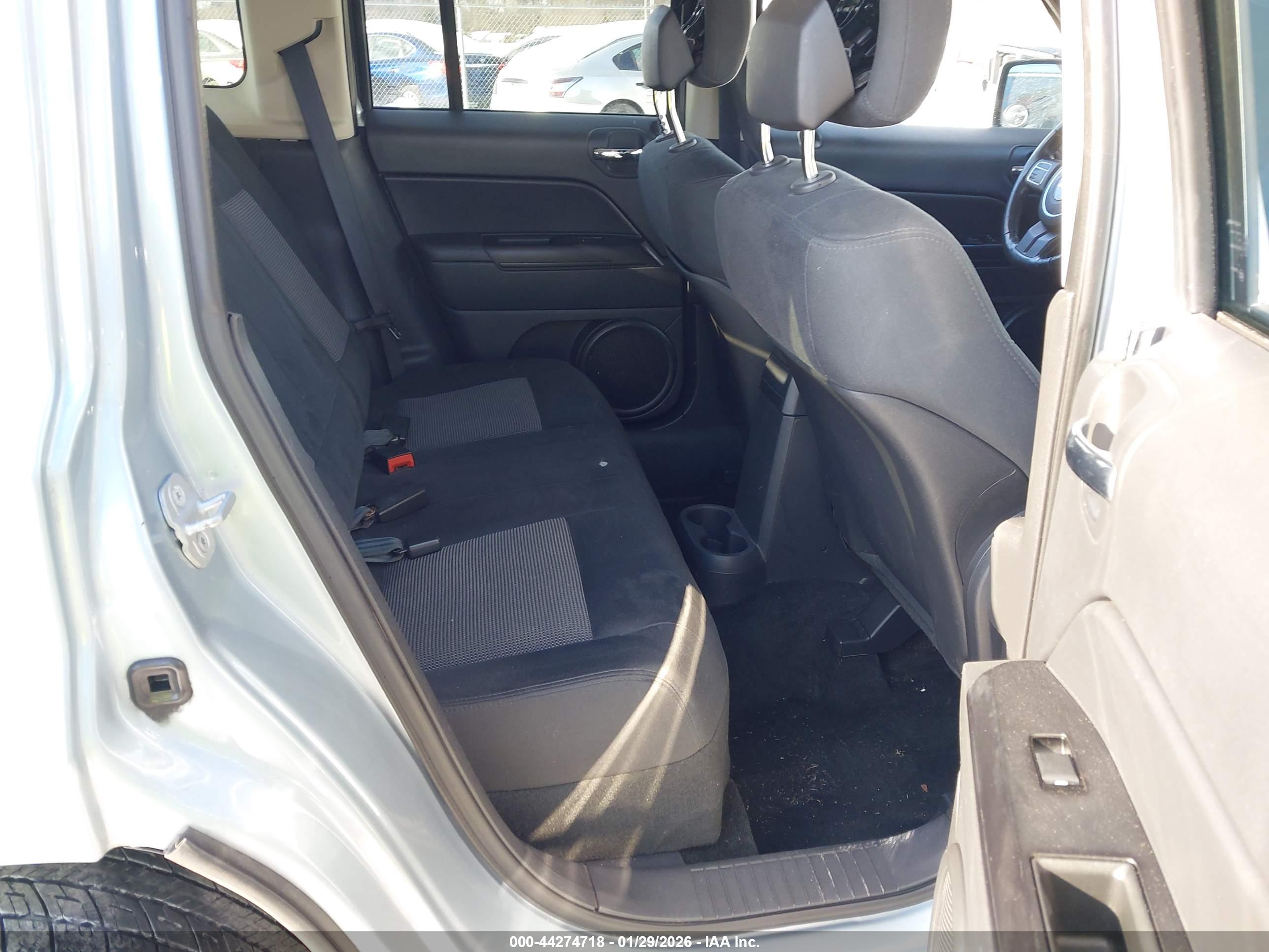 JEEP PATRIOT image 8