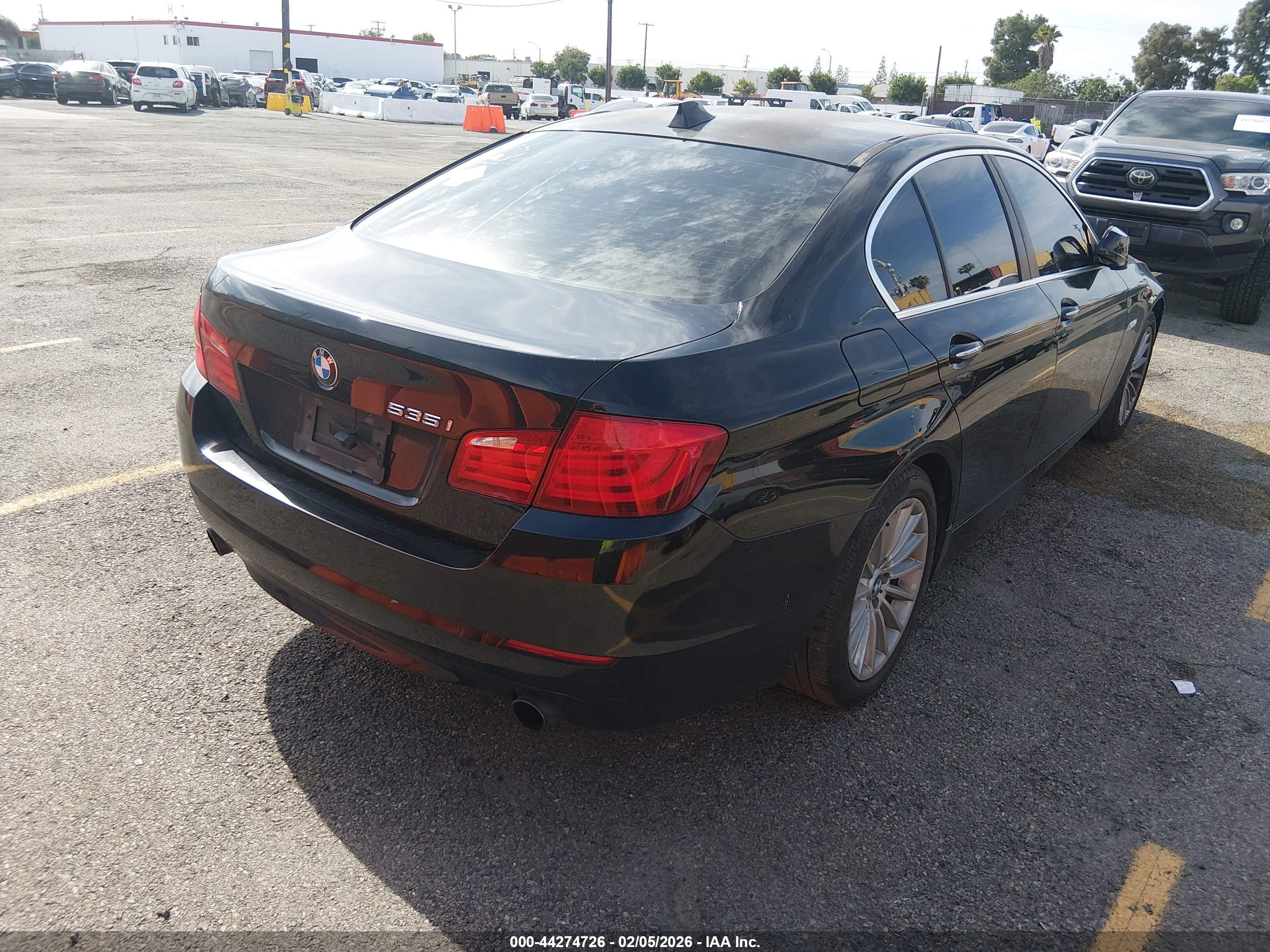 BMW 535I image 4