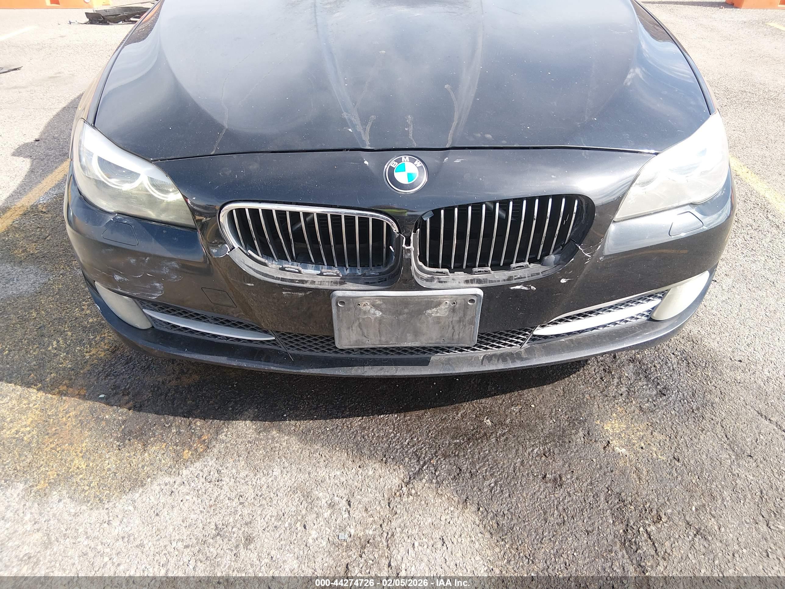 BMW 535I image 6